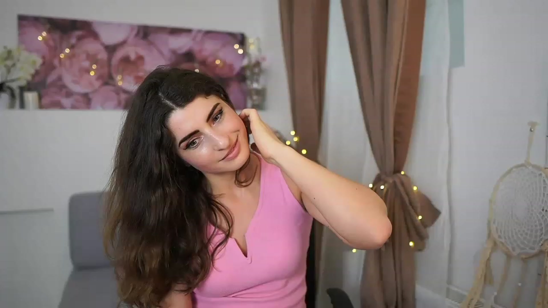 Gallery image thumbnail from EVA__LOVIA_'s myfreecams stream on, 04/16/2023, 15:05 image 12 of 20