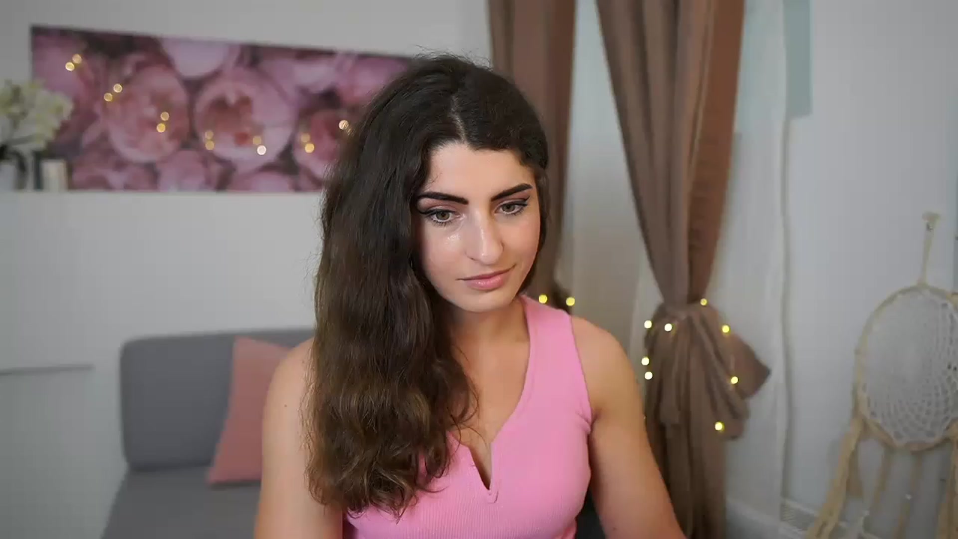 Gallery image thumbnail from EVA__LOVIA_'s myfreecams stream on, 04/16/2023, 15:05 image 2 of 20
