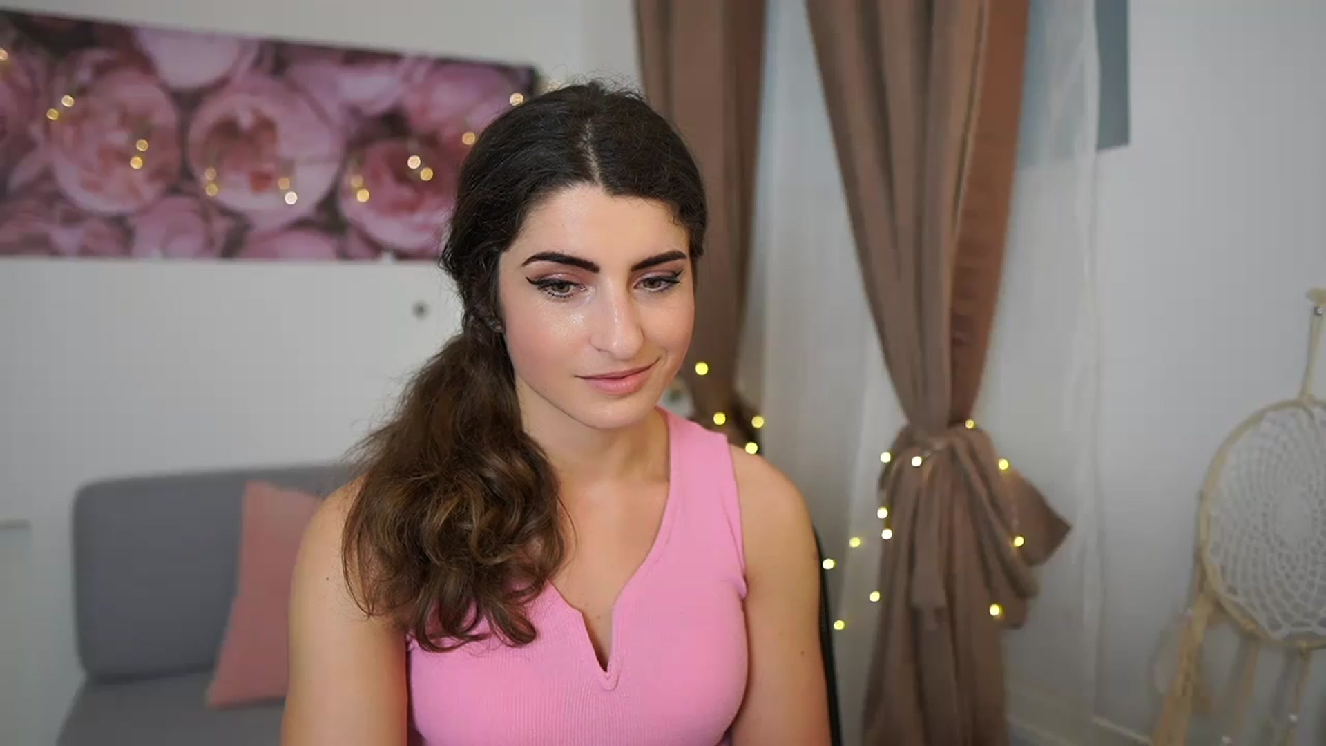 Gallery image thumbnail from EVA__LOVIA_'s myfreecams stream on, 04/16/2023, 16:39 image 14 of 20