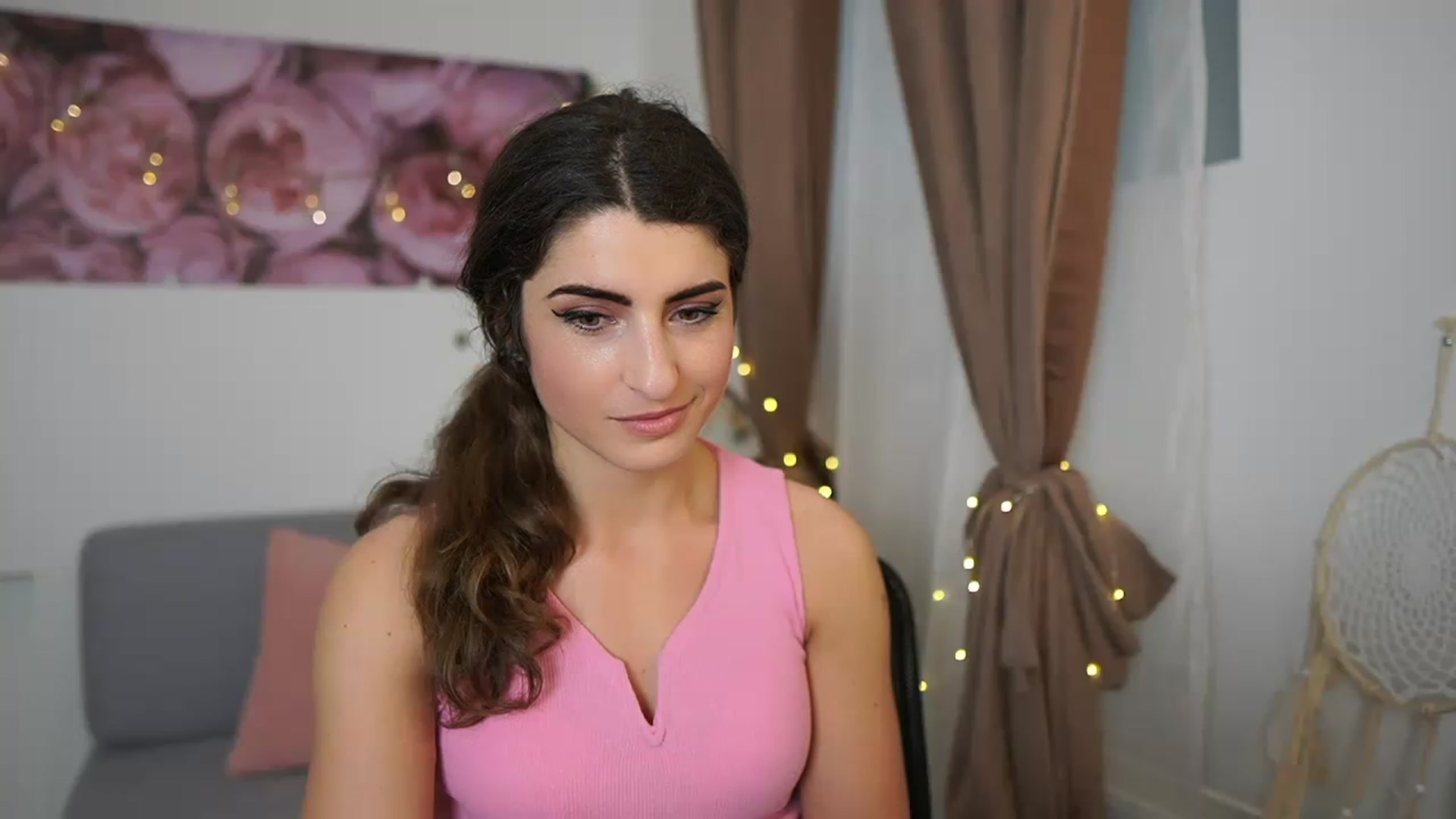 Gallery image thumbnail from EVA__LOVIA_'s myfreecams stream on, 04/16/2023, 16:39 image 15 of 20