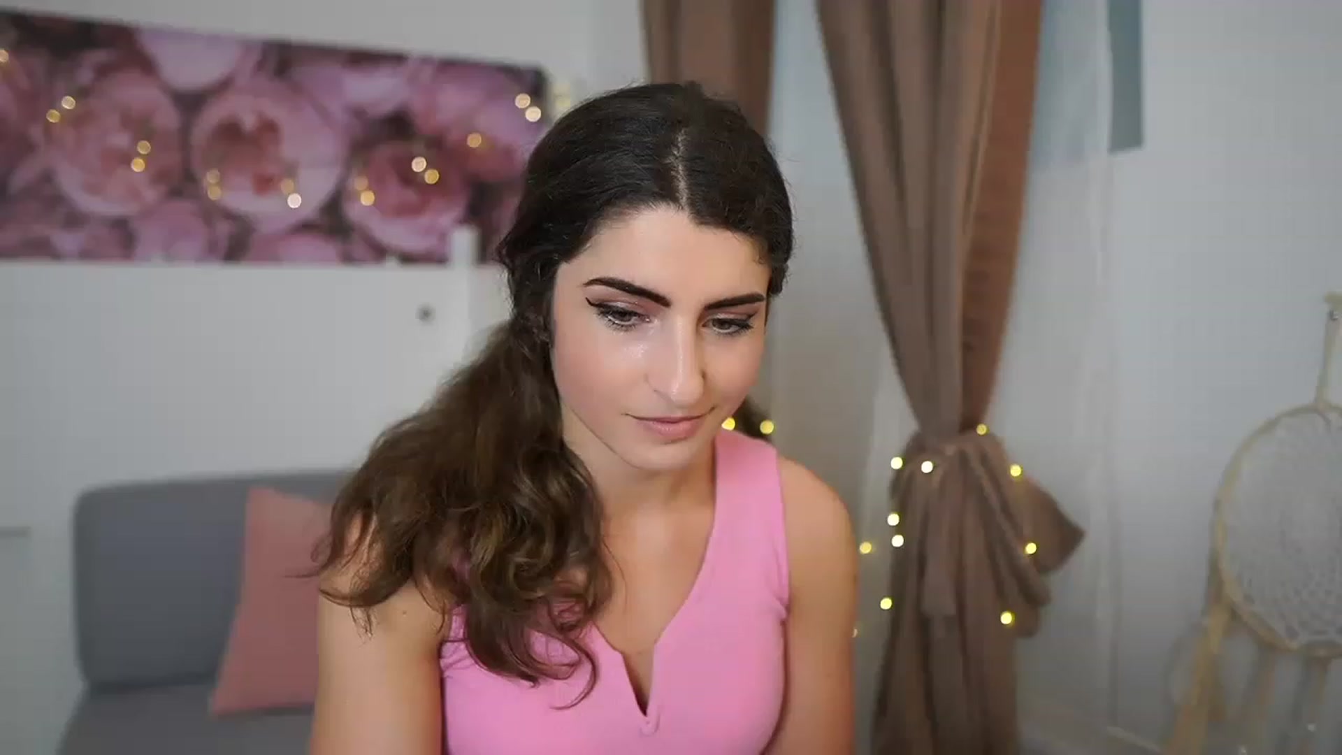 Gallery image thumbnail from EVA__LOVIA_'s myfreecams stream on, 04/16/2023, 16:39 image 5 of 20