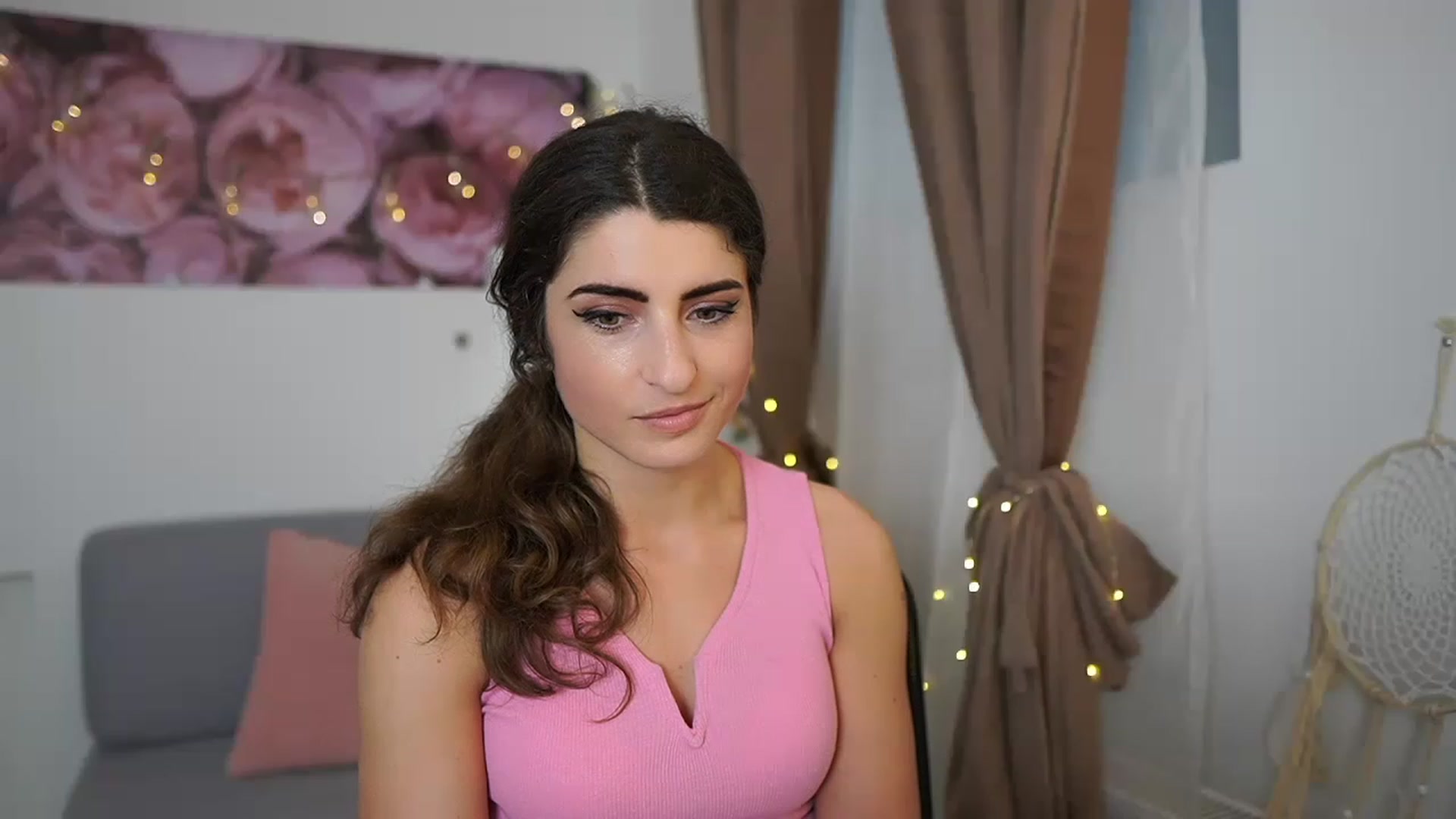 Gallery image thumbnail from EVA__LOVIA_'s myfreecams stream on, 04/16/2023, 16:39 image 7 of 20
