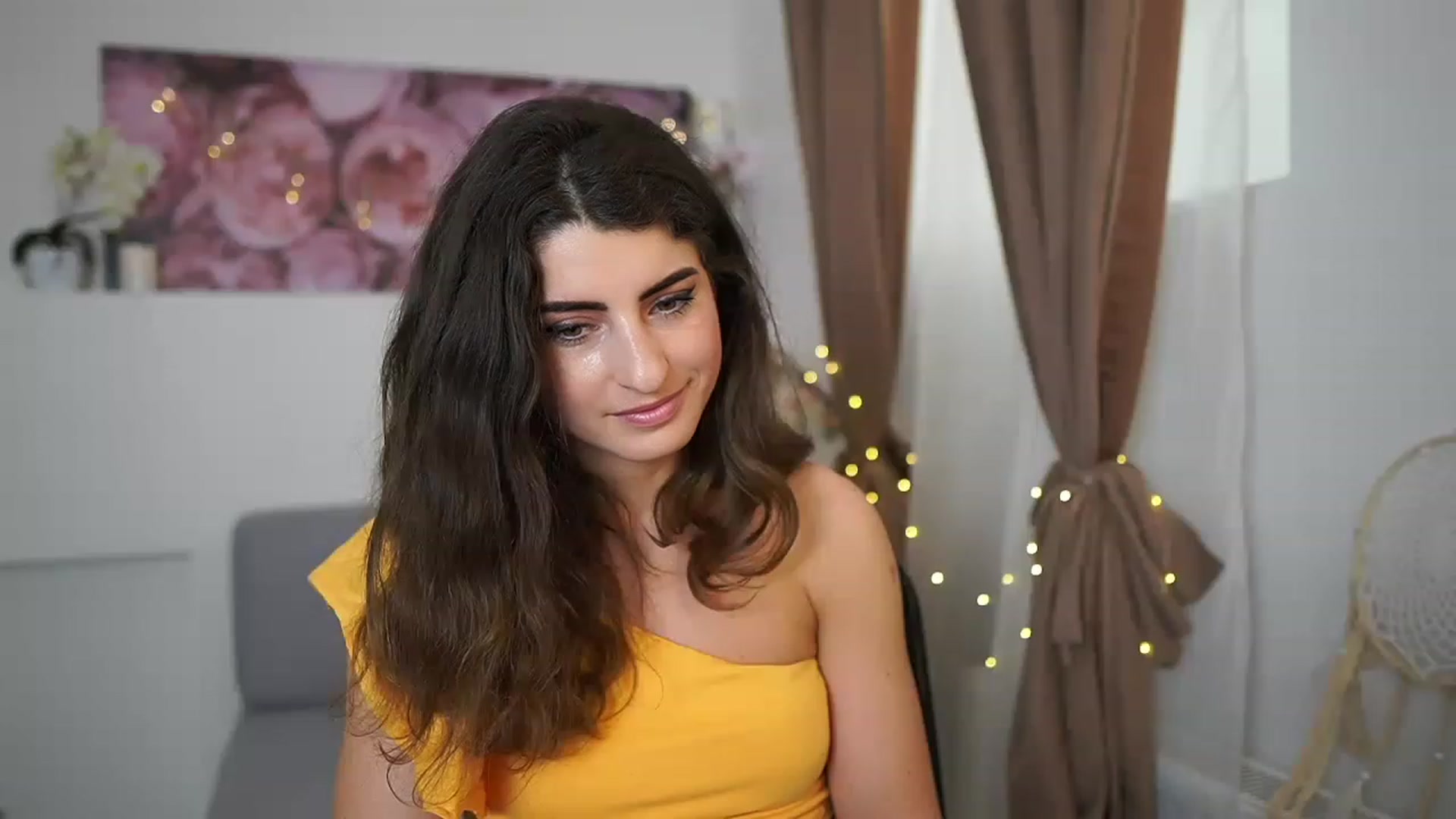 Gallery image thumbnail from EVA__LOVIA_'s myfreecams stream on, 04/17/2023, 10:32 image 17 of 20