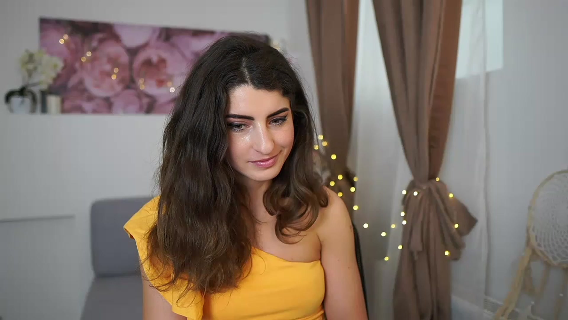 Gallery image thumbnail from EVA__LOVIA_'s myfreecams stream on, 04/17/2023, 10:32 image 19 of 20