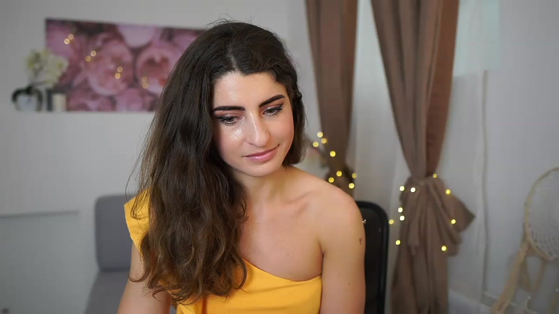 Gallery image thumbnail from EVA__LOVIA_'s myfreecams stream on, 04/17/2023, 12:29 image 20 of 20