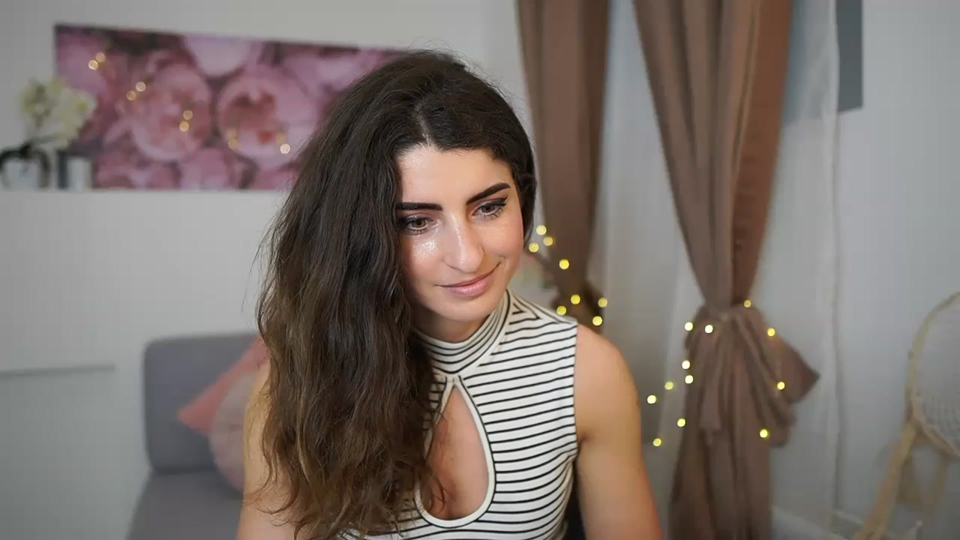 Gallery image thumbnail from EVA__LOVIA_'s myfreecams stream on, 04/17/2023, 16:54 image 18 of 20