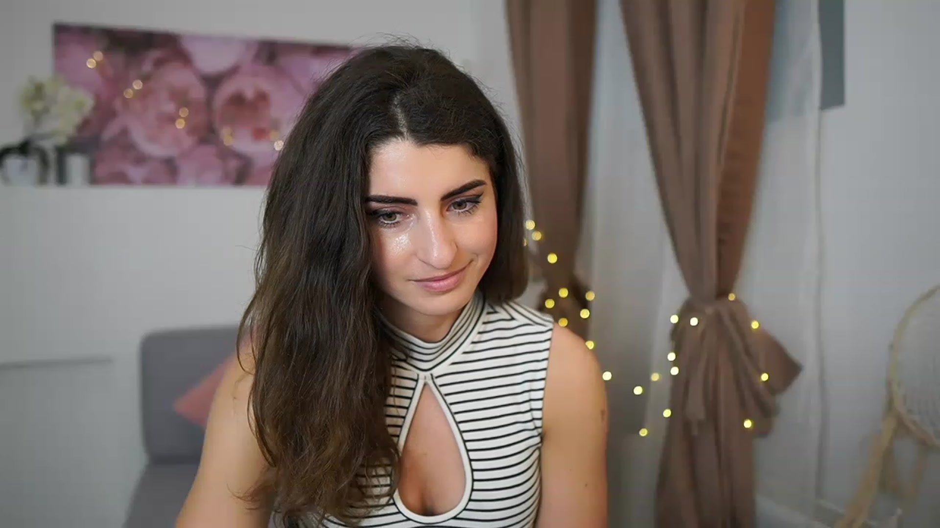 Gallery image thumbnail from EVA__LOVIA_'s myfreecams stream on, 04/17/2023, 16:54 image 6 of 20