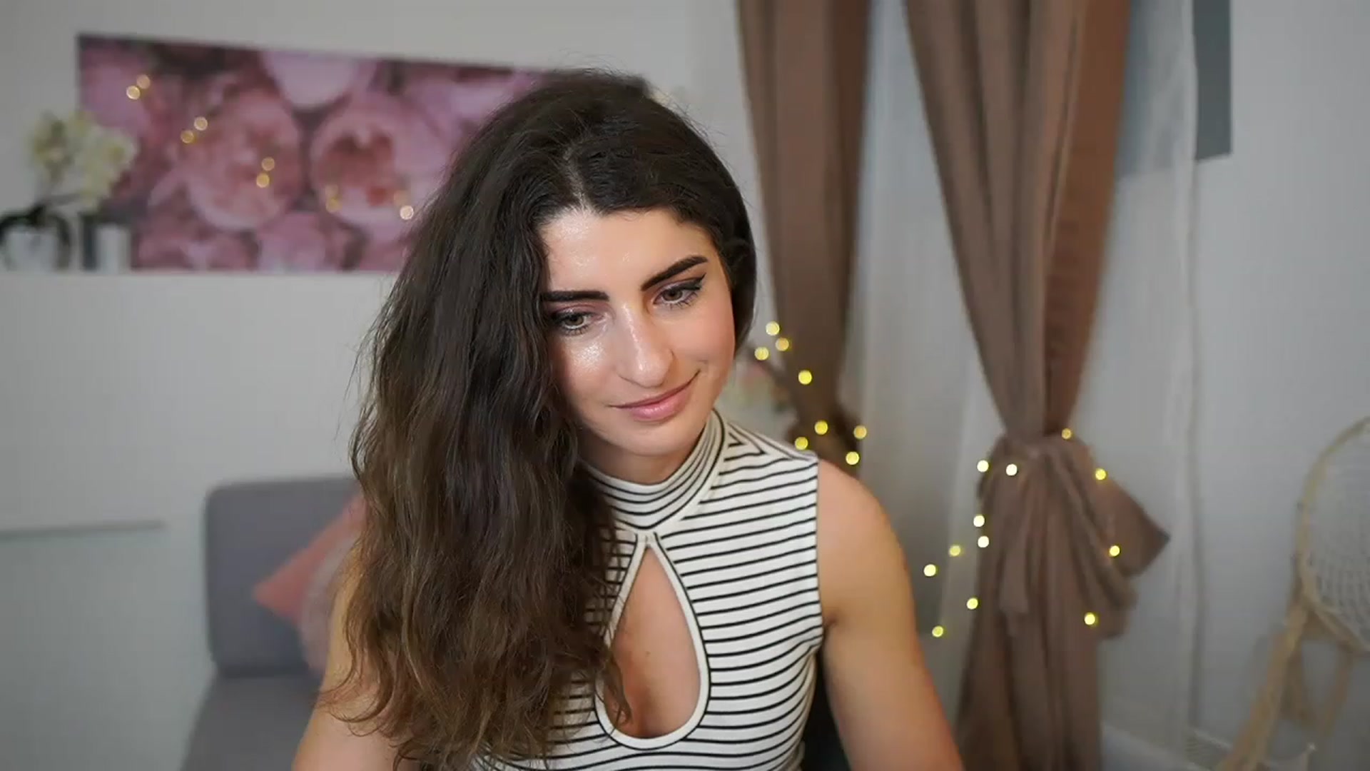 Gallery image thumbnail from EVA__LOVIA_'s myfreecams stream on, 04/17/2023, 16:54 image 19 of 20