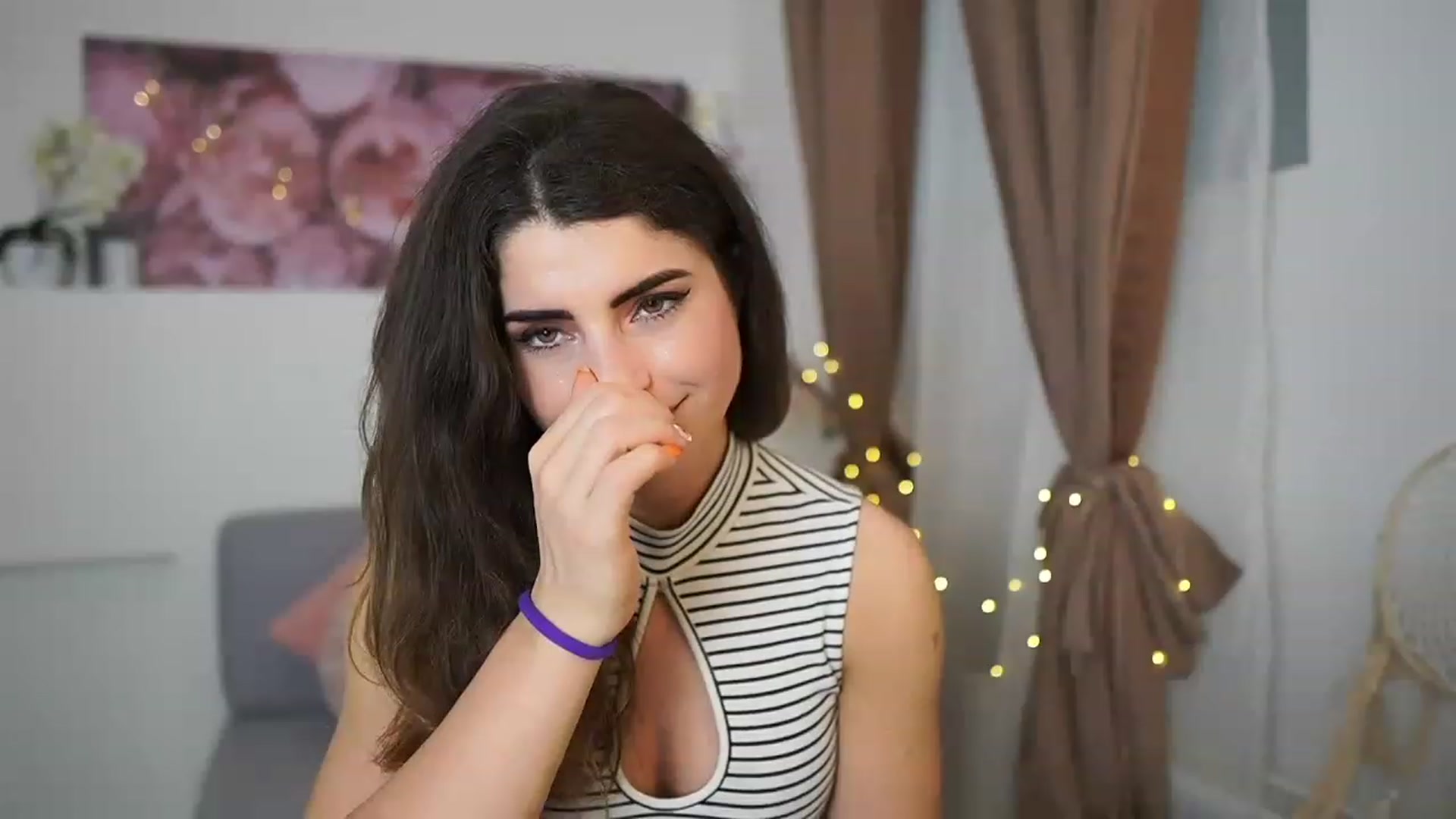Gallery image thumbnail from EVA__LOVIA_'s myfreecams stream on, 04/17/2023, 16:54 image 2 of 20