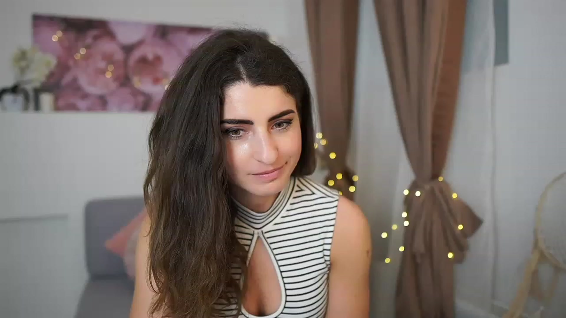 Gallery image thumbnail from EVA__LOVIA_'s myfreecams stream on, 04/17/2023, 16:54 image 1 of 20