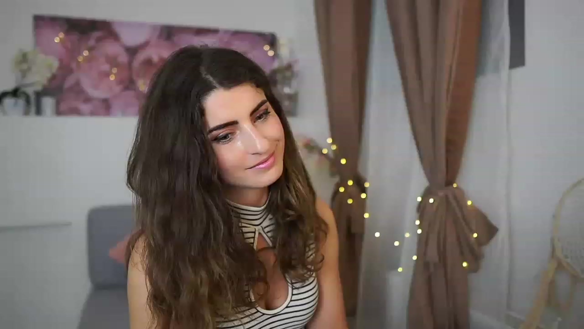 Gallery image thumbnail from EVA__LOVIA_'s myfreecams stream on, 04/17/2023, 18:02 image 5 of 20
