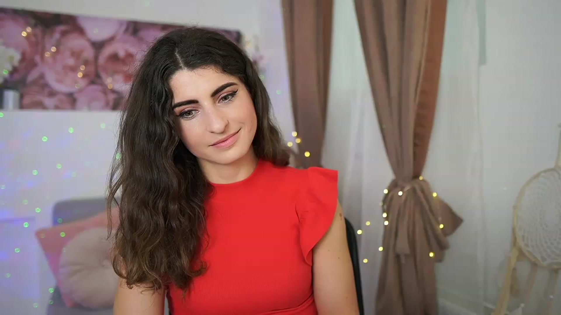 Gallery image thumbnail from EVA__LOVIA_'s myfreecams stream on, 04/19/2023, 10:44 image 15 of 20