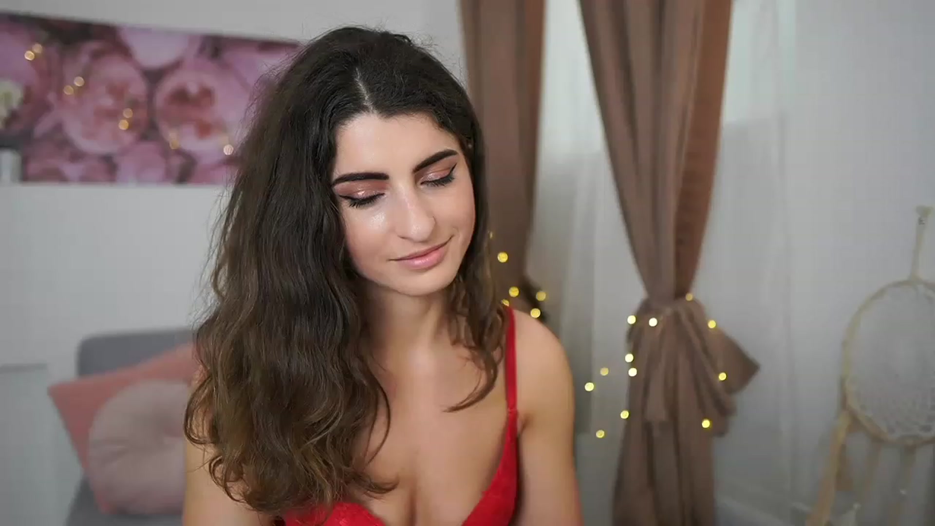 Gallery image thumbnail from EVA__LOVIA_'s myfreecams stream on, 04/19/2023, 13:29 image 9 of 20