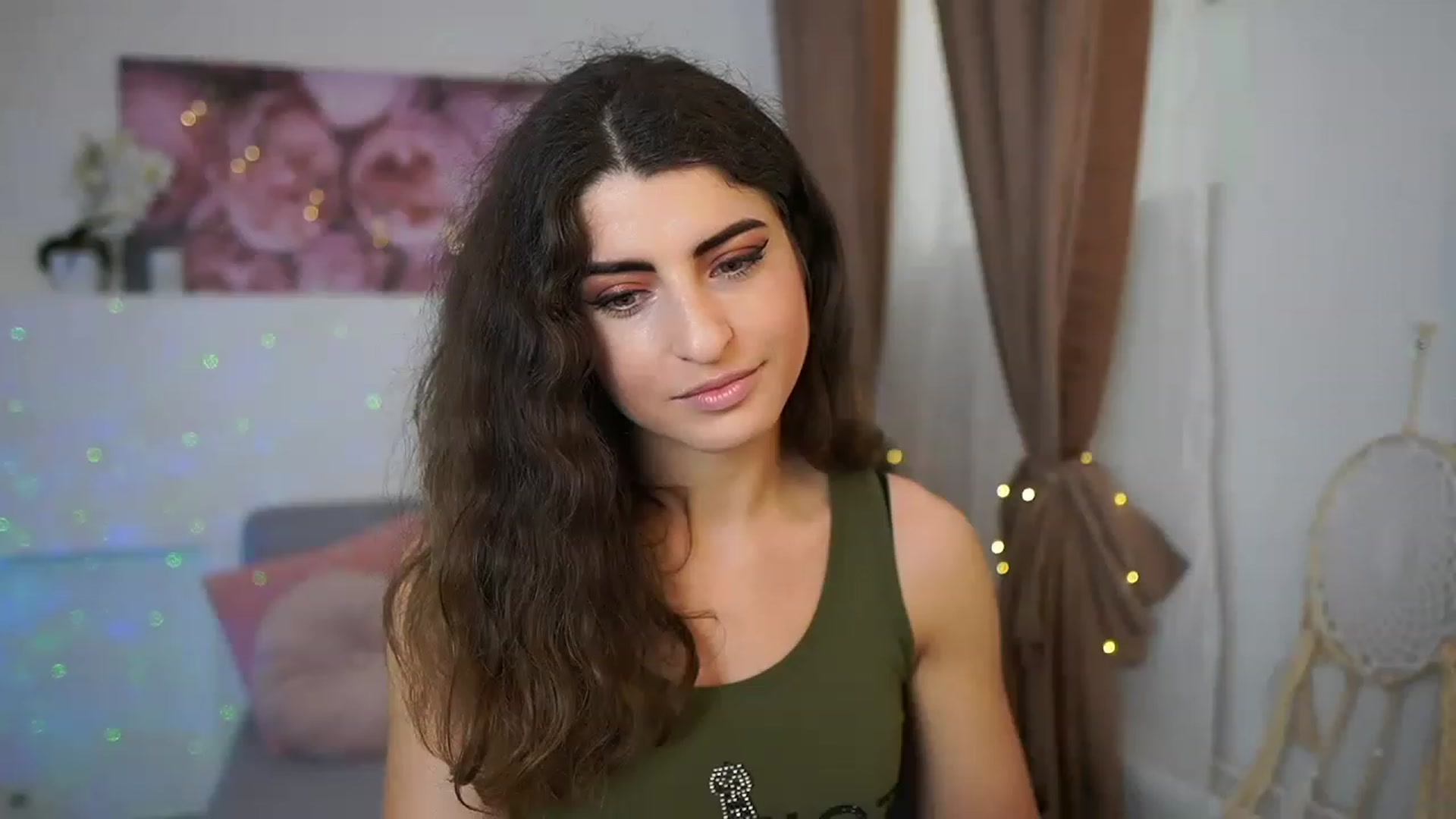 Gallery image thumbnail from EVA__LOVIA_'s myfreecams stream on, 04/20/2023, 10:53 image 2 of 20