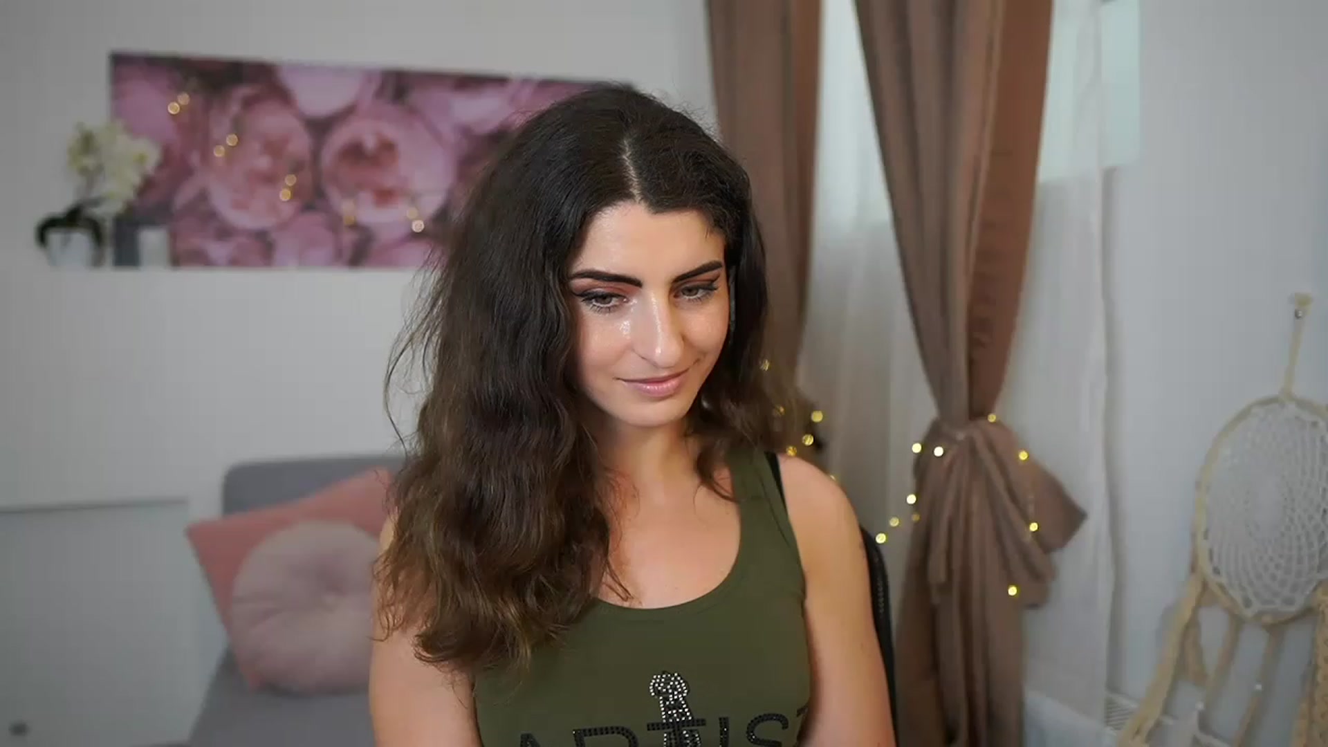 Gallery image thumbnail from EVA__LOVIA_'s myfreecams stream on, 04/20/2023, 13:14 image 1 of 20