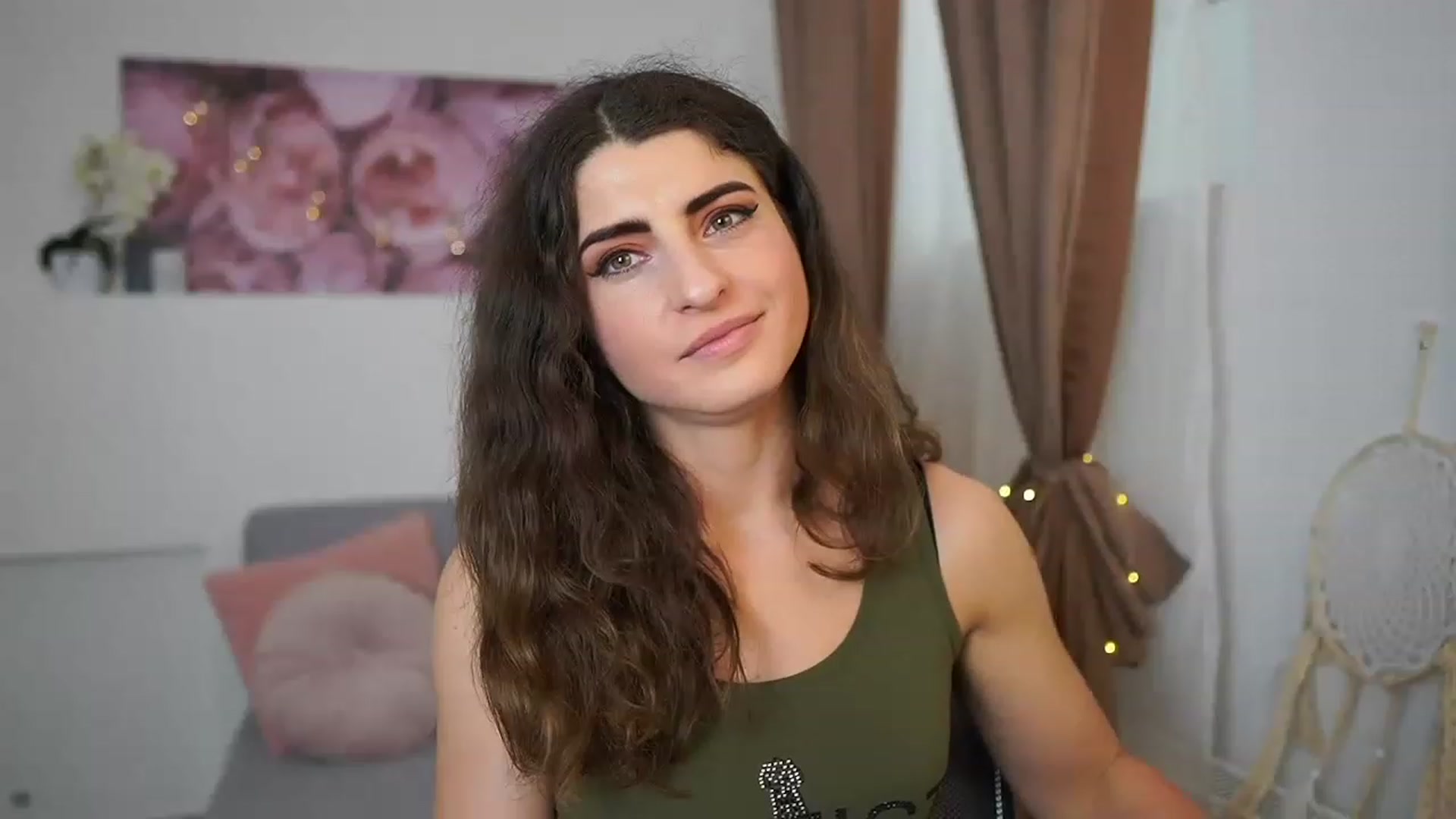 Gallery image thumbnail from EVA__LOVIA_'s myfreecams stream on, 04/20/2023, 13:14 image 9 of 20
