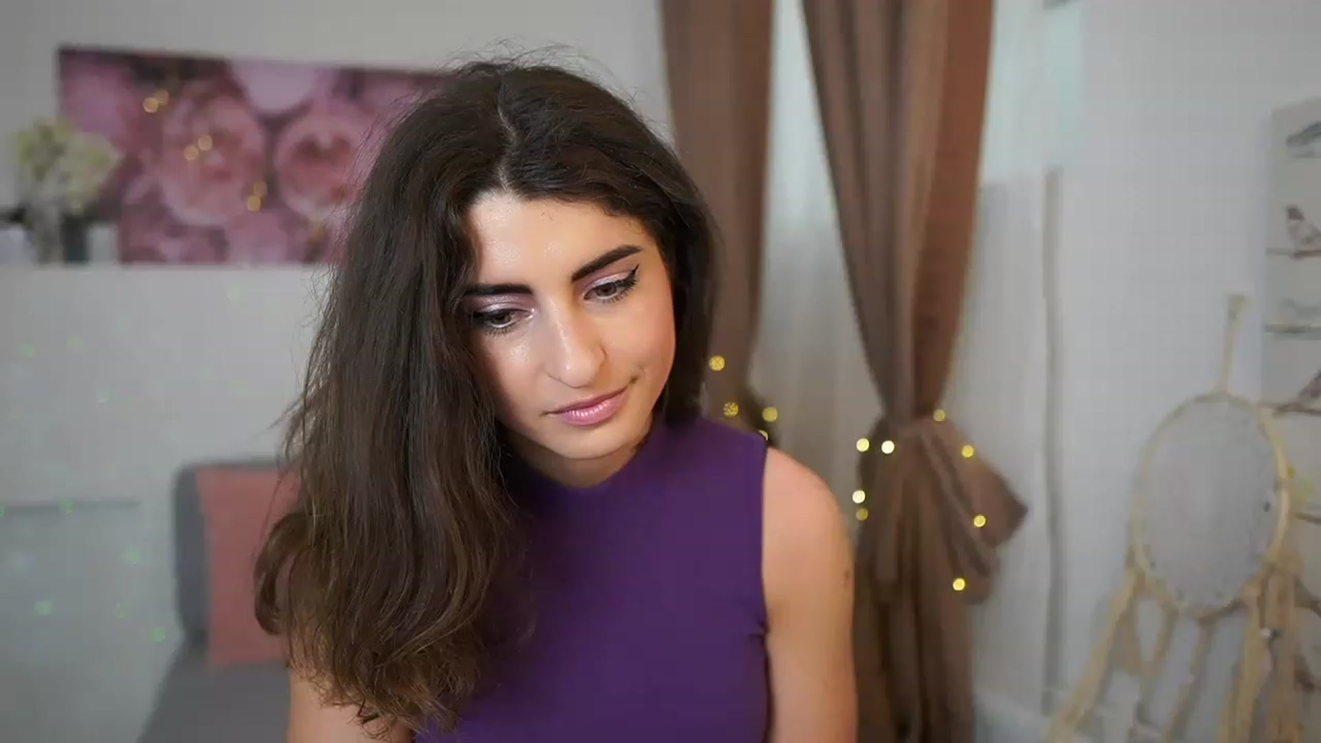 Gallery image thumbnail from EVA__LOVIA_'s myfreecams stream on, 04/21/2023, 10:18 image 20 of 20