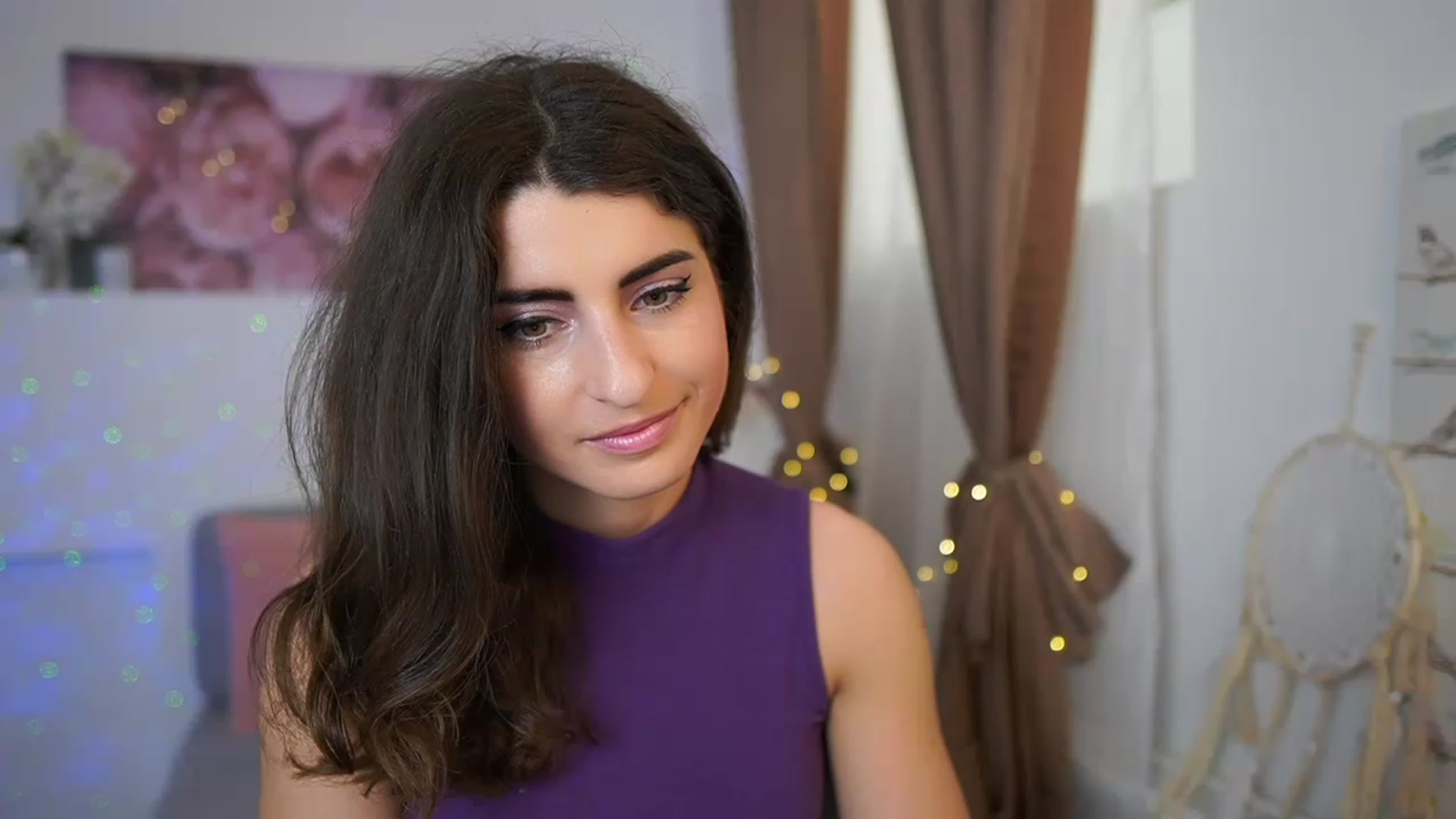 Gallery image thumbnail from EVA__LOVIA_'s myfreecams stream on, 04/21/2023, 10:18 image 3 of 20