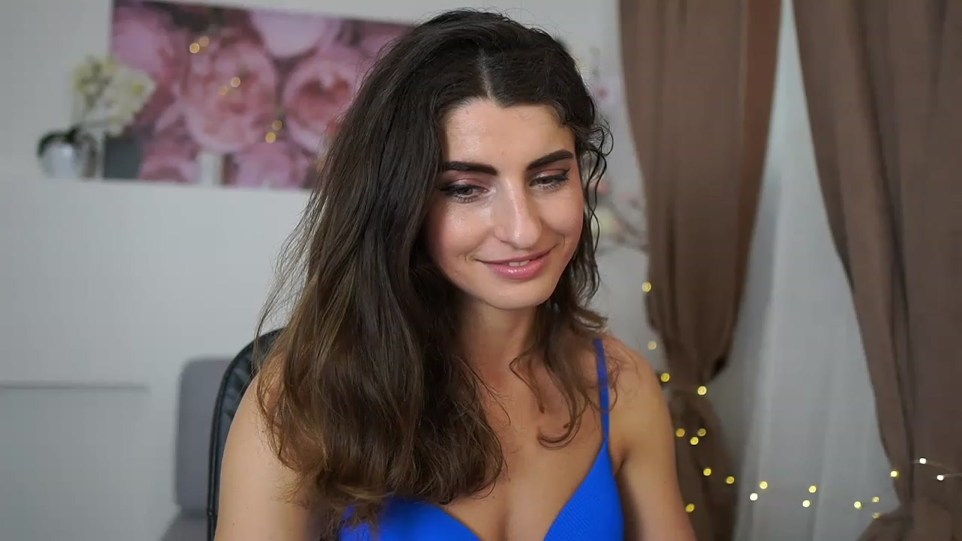 Gallery image thumbnail from EVA__LOVIA_'s myfreecams stream on, 04/25/2023, 12:58 image 17 of 20