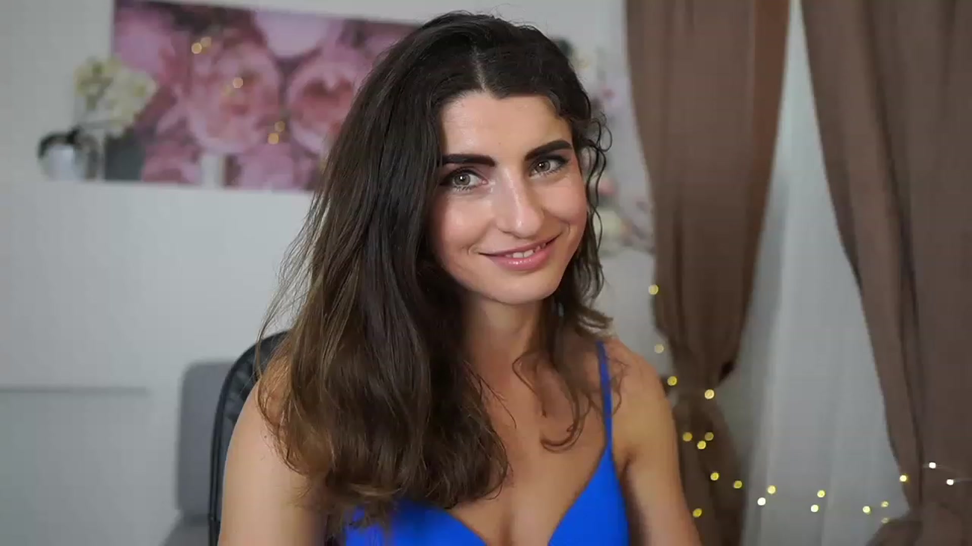Gallery image thumbnail from EVA__LOVIA_'s myfreecams stream on, 04/25/2023, 12:58 image 18 of 20