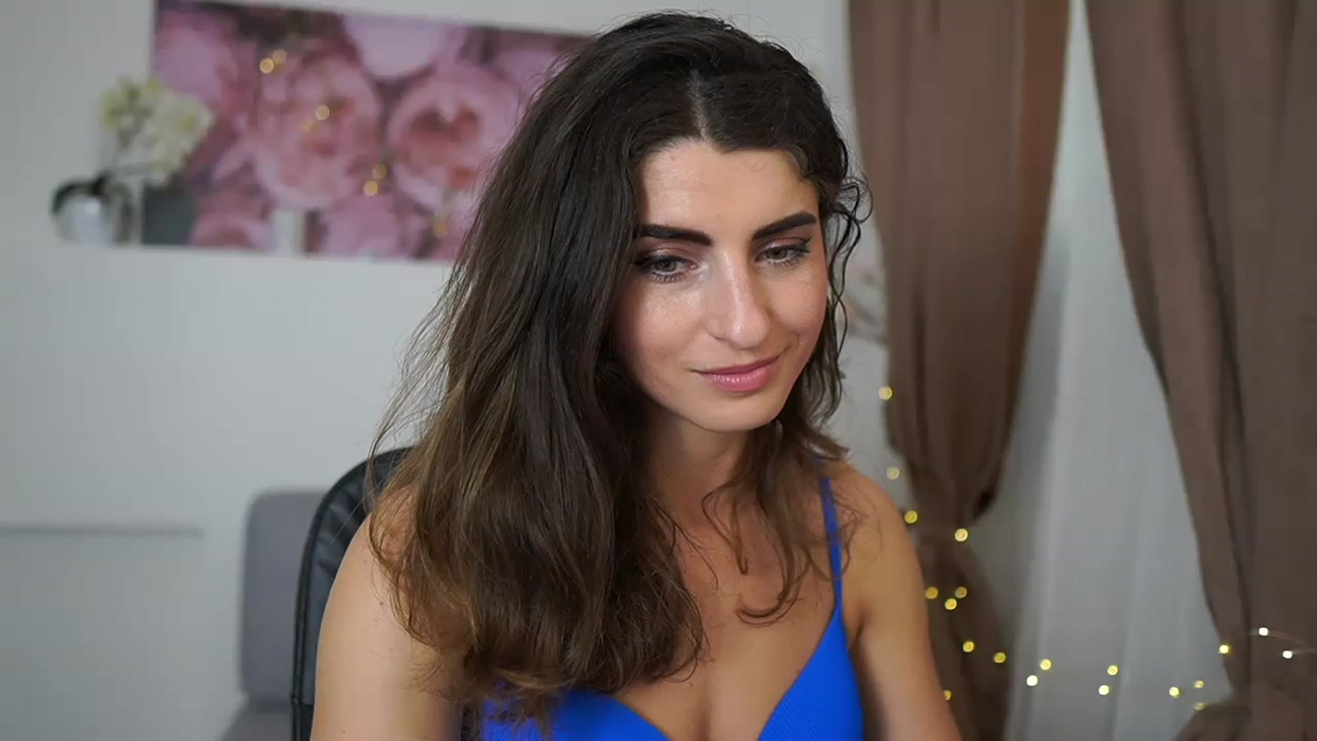 Gallery image thumbnail from EVA__LOVIA_'s myfreecams stream on, 04/25/2023, 12:58 image 19 of 20
