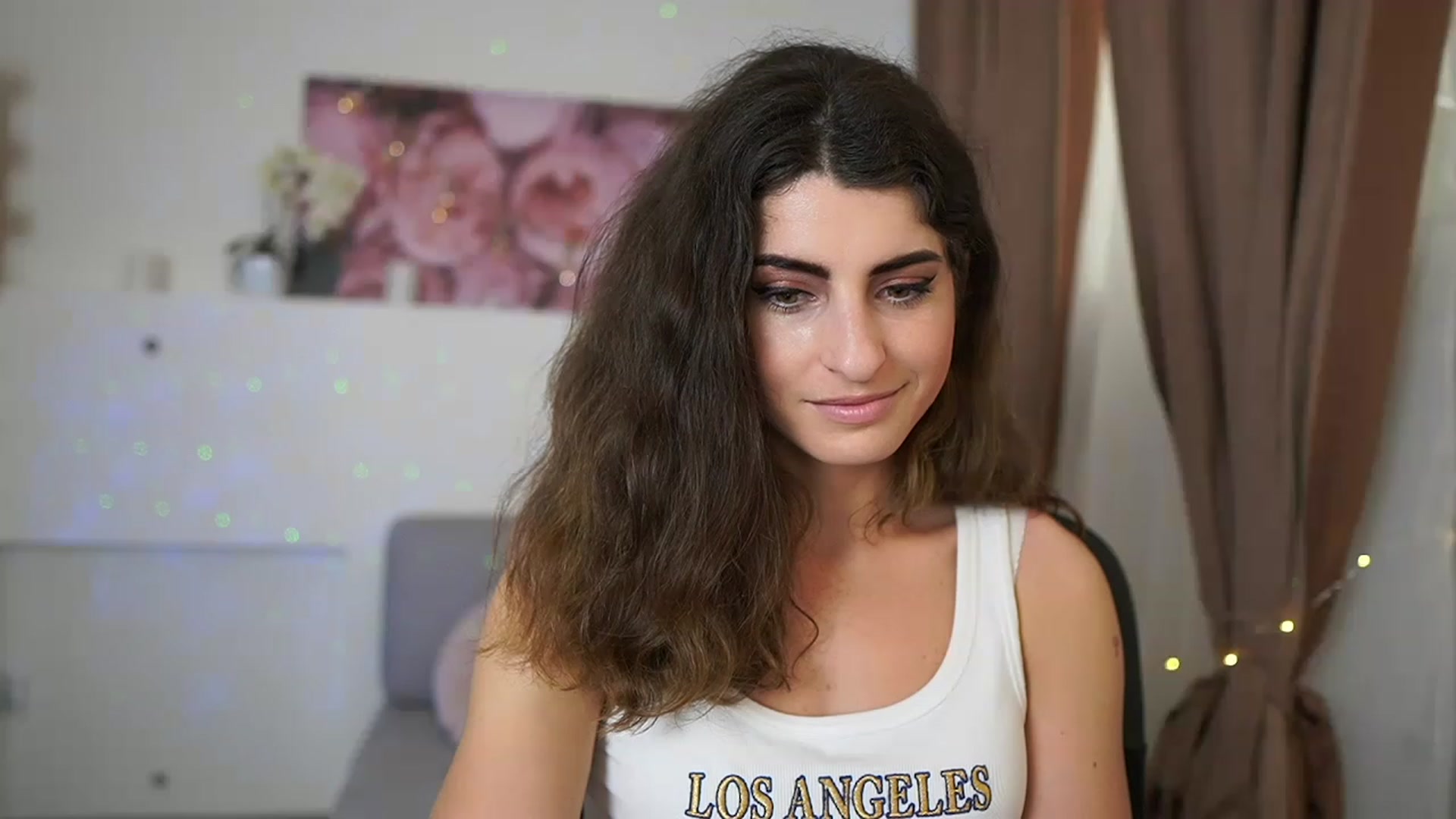 Gallery image thumbnail from EVA__LOVIA_'s myfreecams stream on, 04/26/2023, 10:19 image 17 of 20