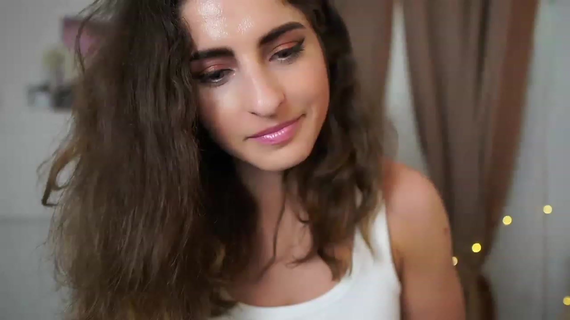 Gallery image thumbnail from EVA__LOVIA_'s myfreecams stream on, 04/26/2023, 13:00 image 8 of 20