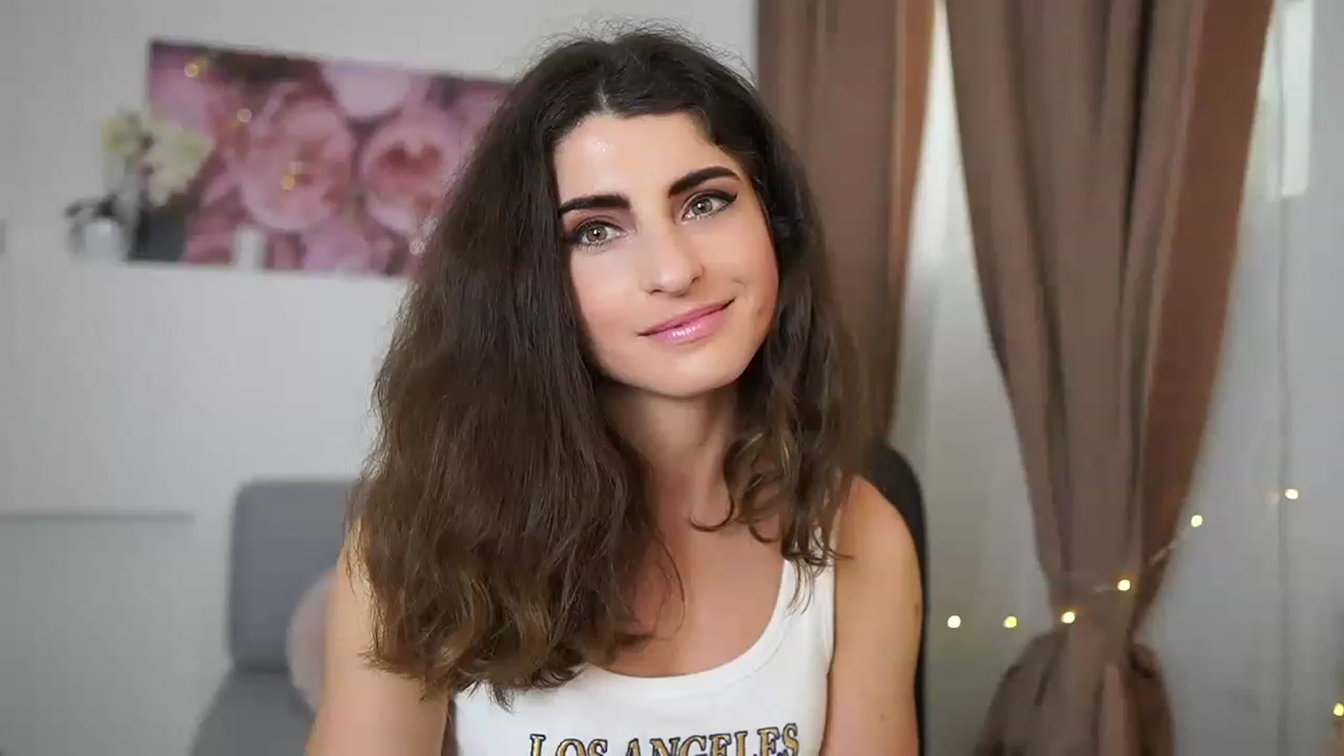 Gallery image thumbnail from EVA__LOVIA_'s myfreecams stream on, 04/26/2023, 13:00 image 18 of 20