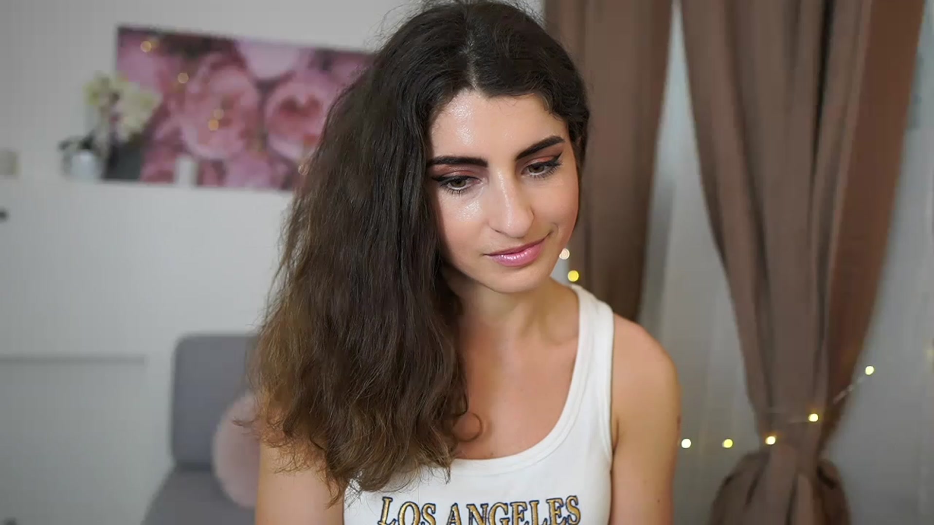 Gallery image thumbnail from EVA__LOVIA_'s myfreecams stream on, 04/26/2023, 14:02 image 2 of 20