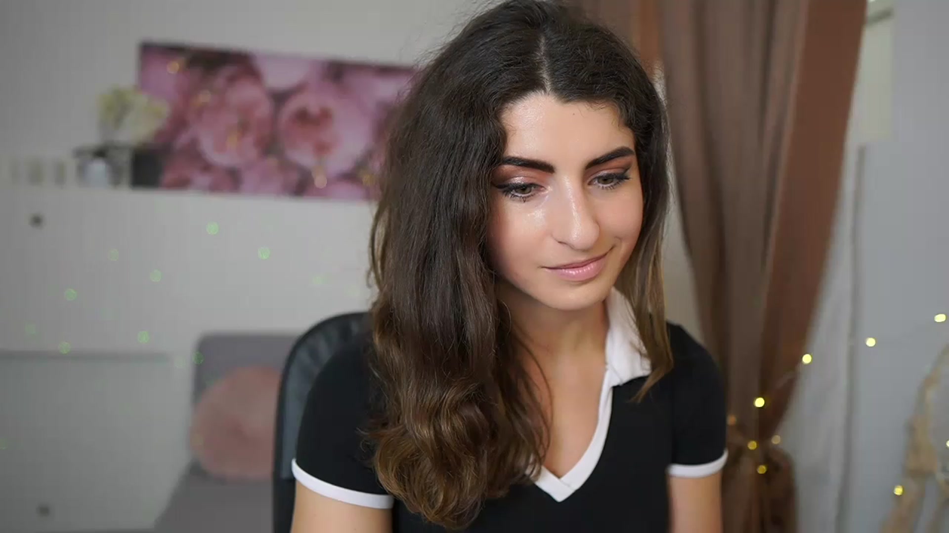 Gallery image thumbnail from EVA__LOVIA_'s myfreecams stream on, 05/01/2023, 09:44 image 10 of 20