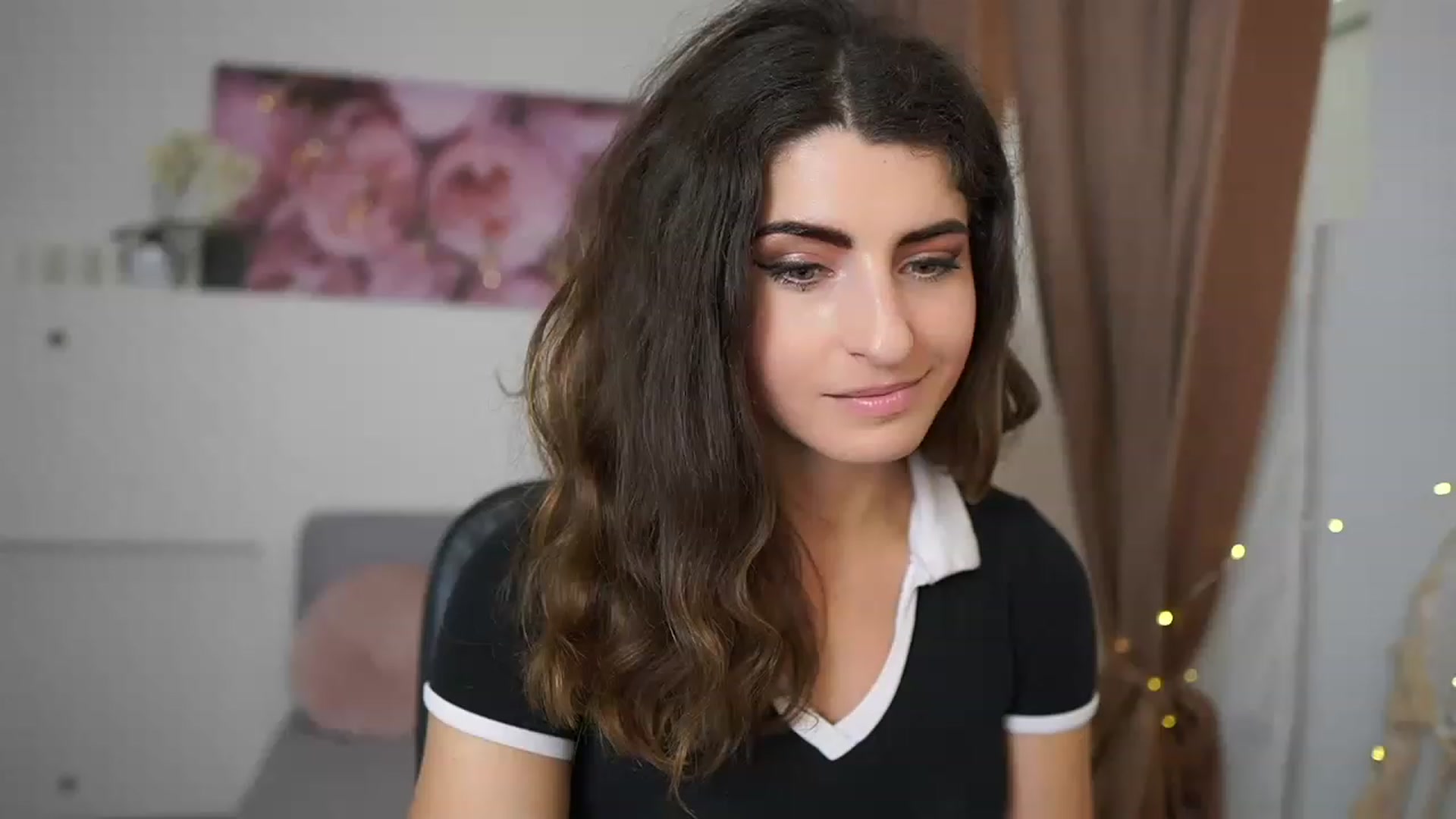 Gallery image thumbnail from EVA__LOVIA_'s myfreecams stream on, 05/01/2023, 09:44 image 6 of 20