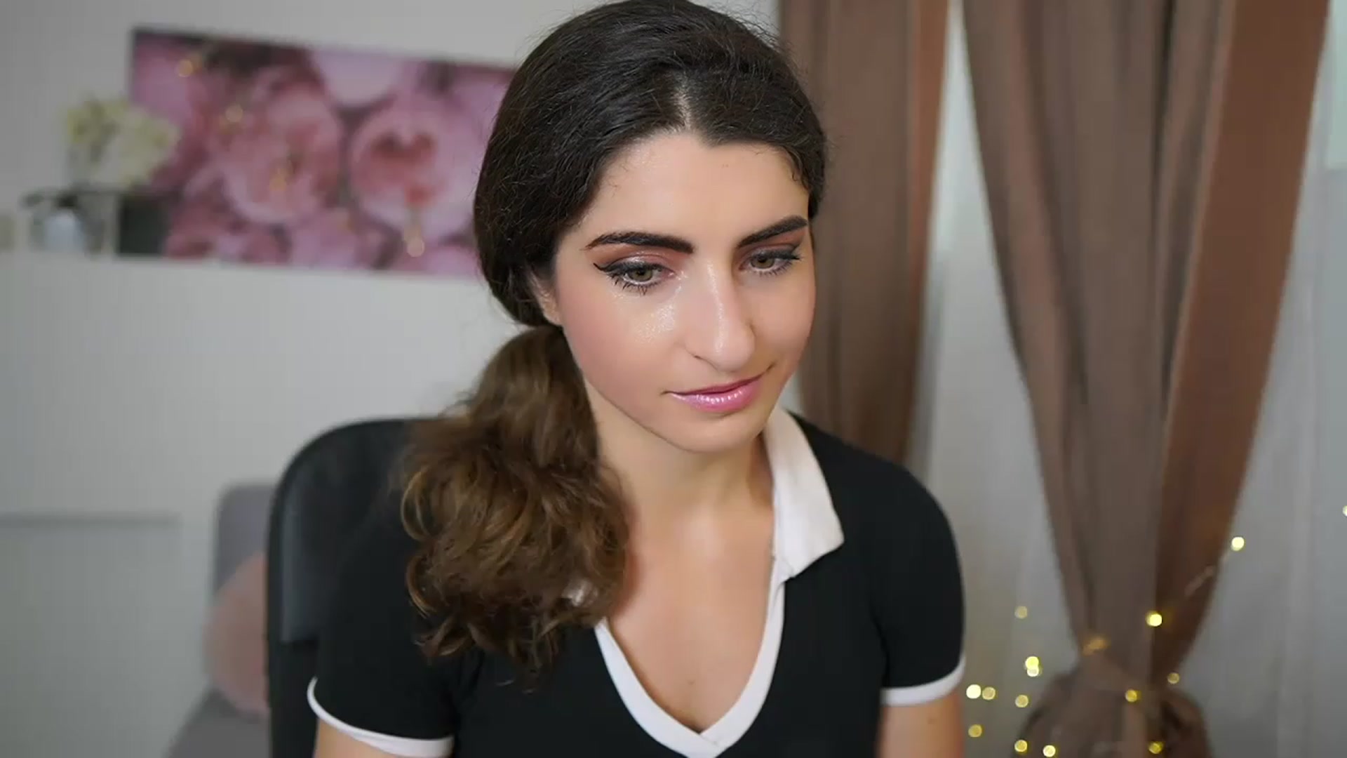 Gallery image thumbnail from EVA__LOVIA_'s myfreecams stream on, 05/01/2023, 12:46 image 7 of 20