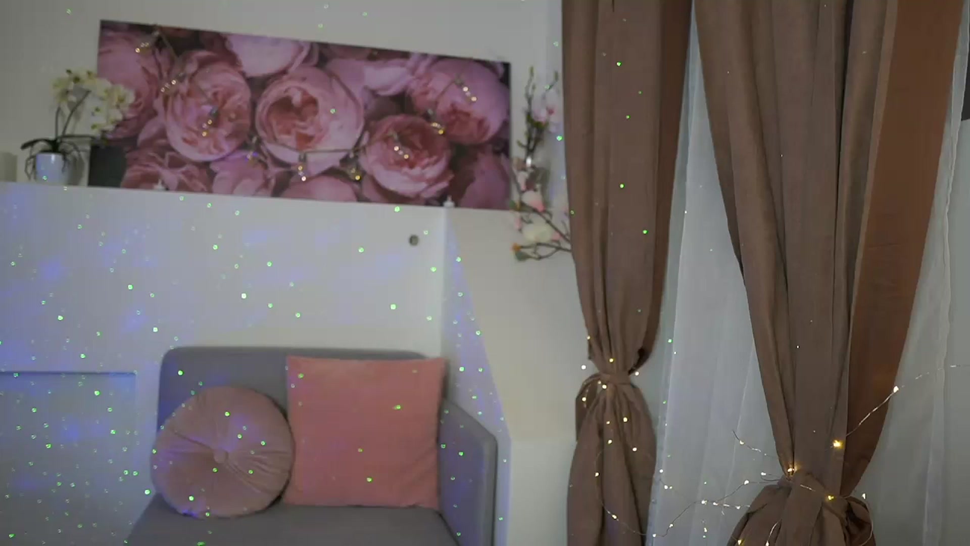 Gallery image thumbnail from EVA__LOVIA_'s myfreecams stream on, 05/01/2023, 17:54 image 1 of 20
