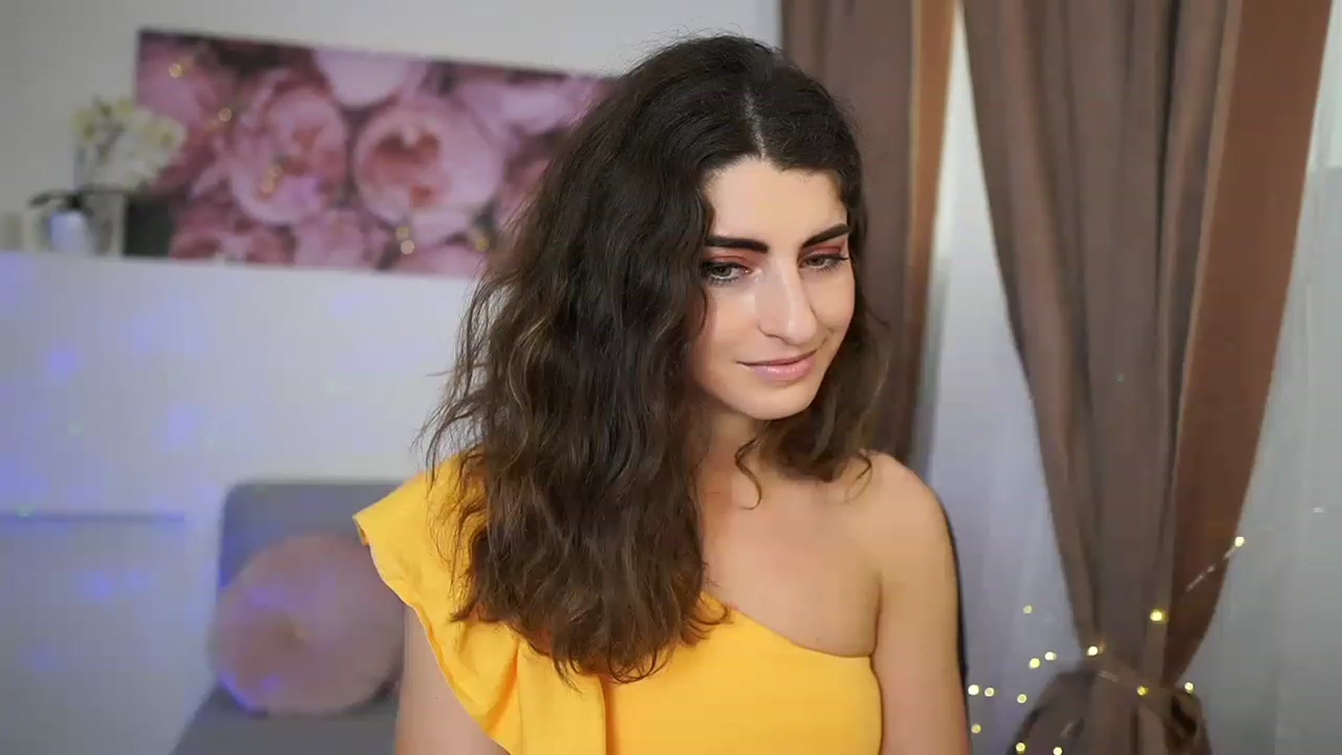 Gallery image thumbnail from EVA__LOVIA_'s myfreecams stream on, 05/02/2023, 10:43 image 13 of 20