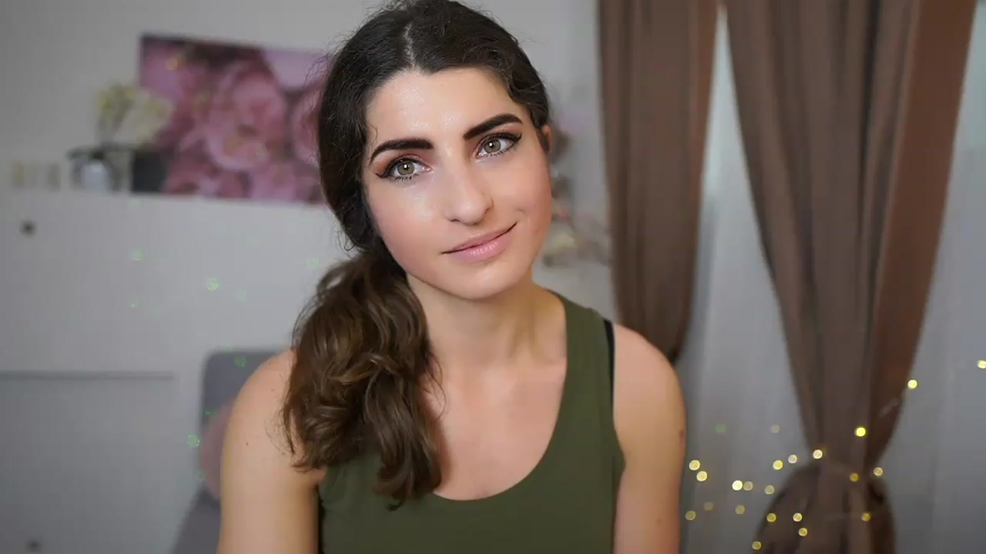 Gallery image thumbnail from EVA__LOVIA_'s myfreecams stream on, 05/03/2023, 10:12 image 20 of 20