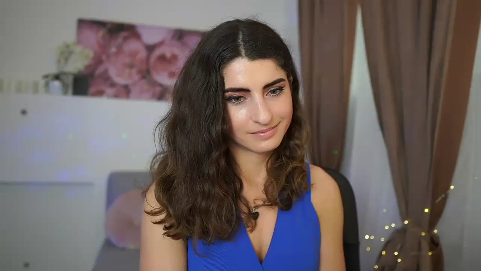 Gallery image thumbnail from EVA__LOVIA_'s myfreecams stream on, 05/04/2023, 13:15 image 16 of 20