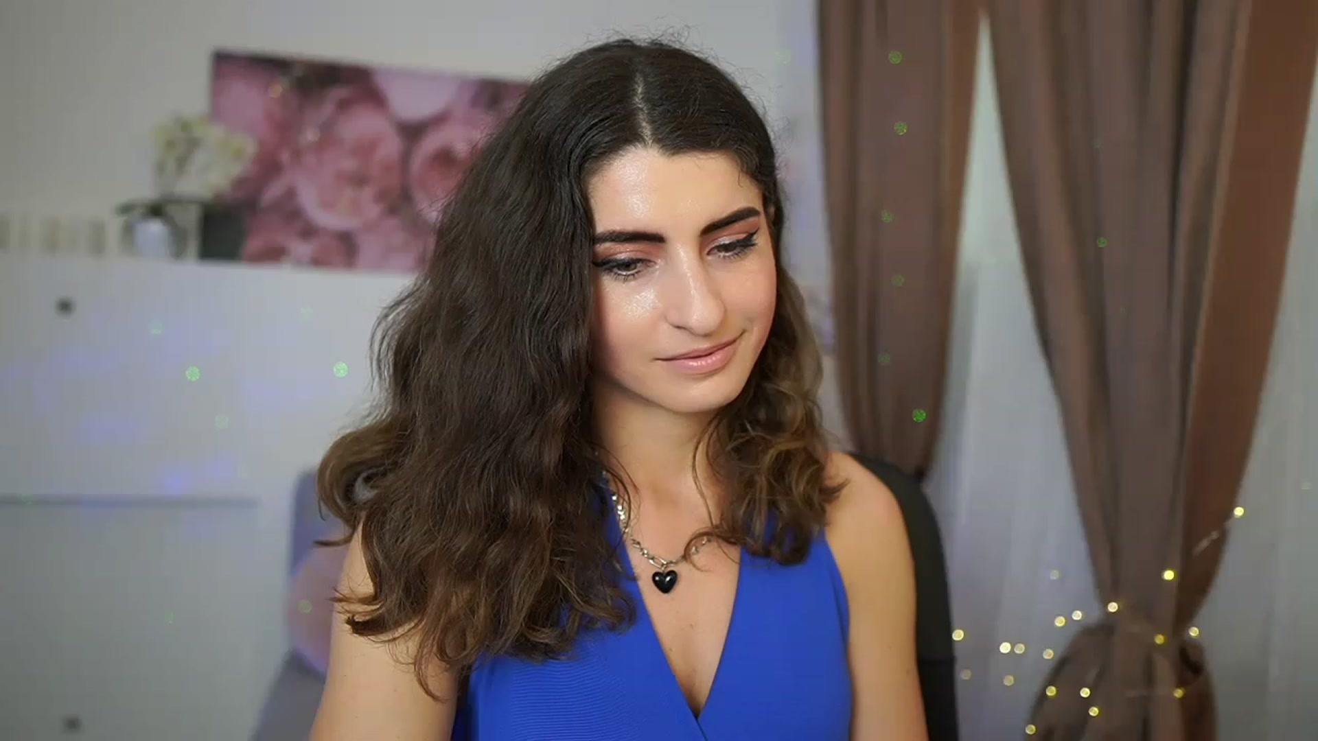 Gallery image thumbnail from EVA__LOVIA_'s myfreecams stream on, 05/04/2023, 13:15 image 13 of 20