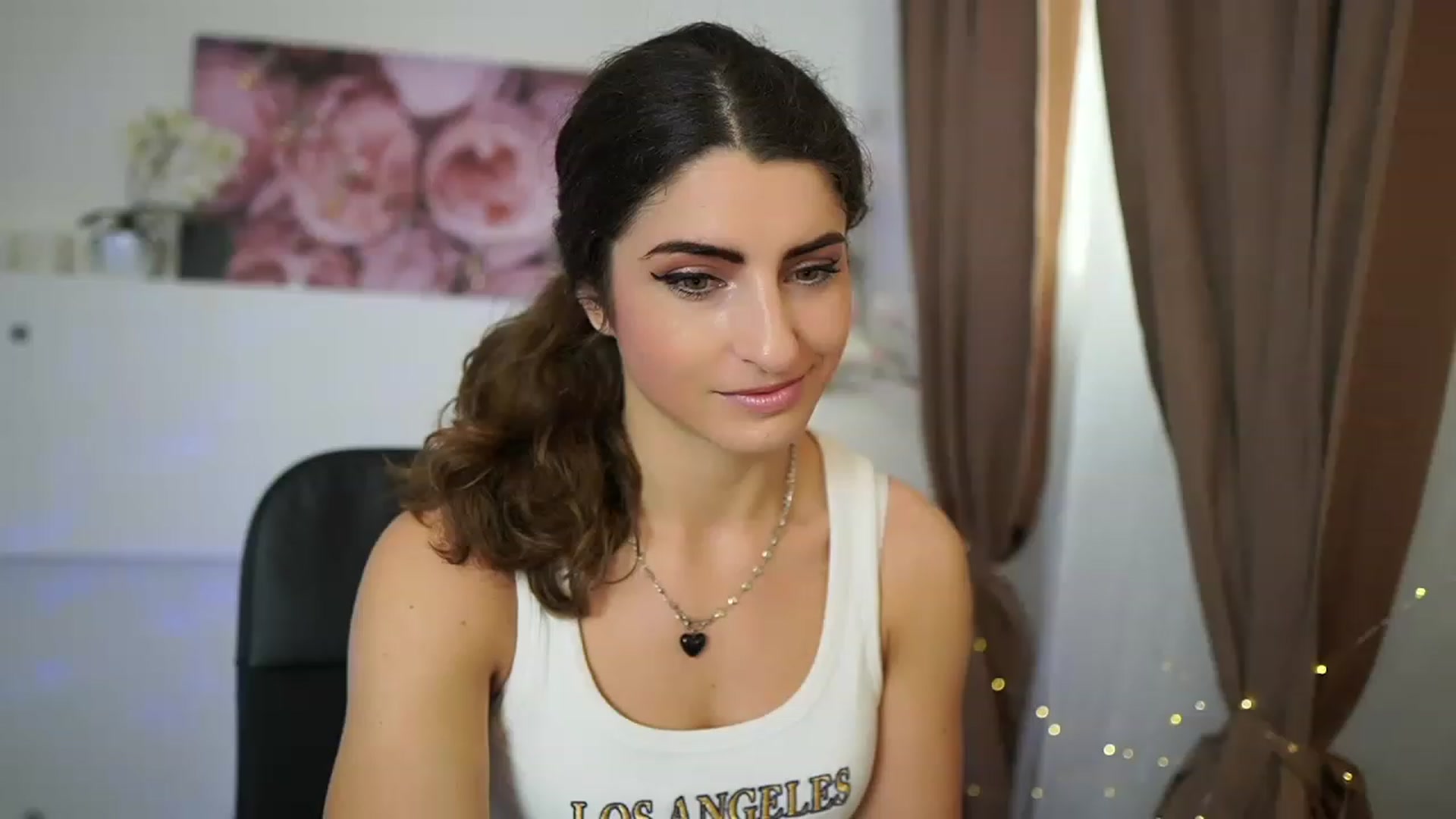 Gallery image thumbnail from EVA__LOVIA_'s myfreecams stream on, 05/11/2023, 10:27 image 3 of 20