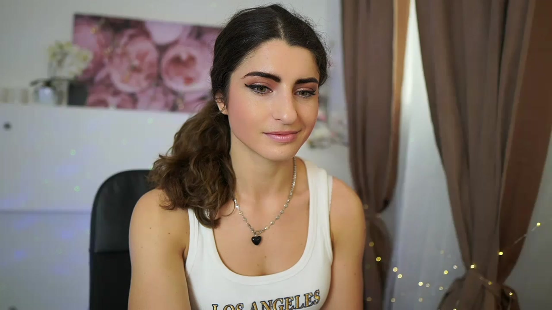 Gallery image thumbnail from EVA__LOVIA_'s myfreecams stream on, 05/11/2023, 10:27 image 2 of 20