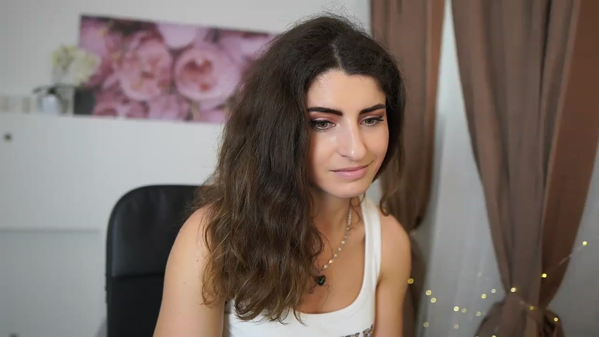 Gallery image thumbnail from EVA__LOVIA_'s myfreecams stream on, 05/11/2023, 12:24 image 12 of 20