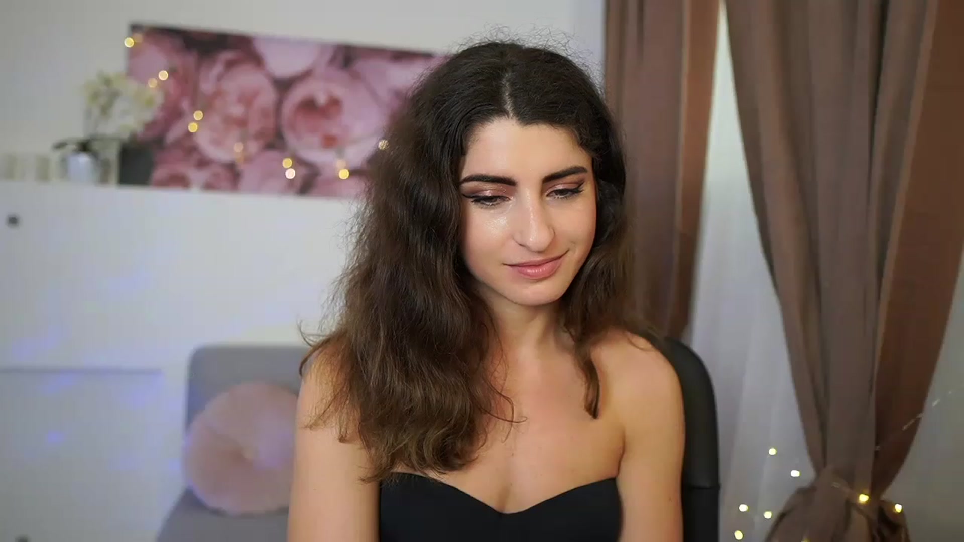 Gallery image thumbnail from EVA__LOVIA_'s myfreecams stream on, 05/15/2023, 10:37 image 1 of 20