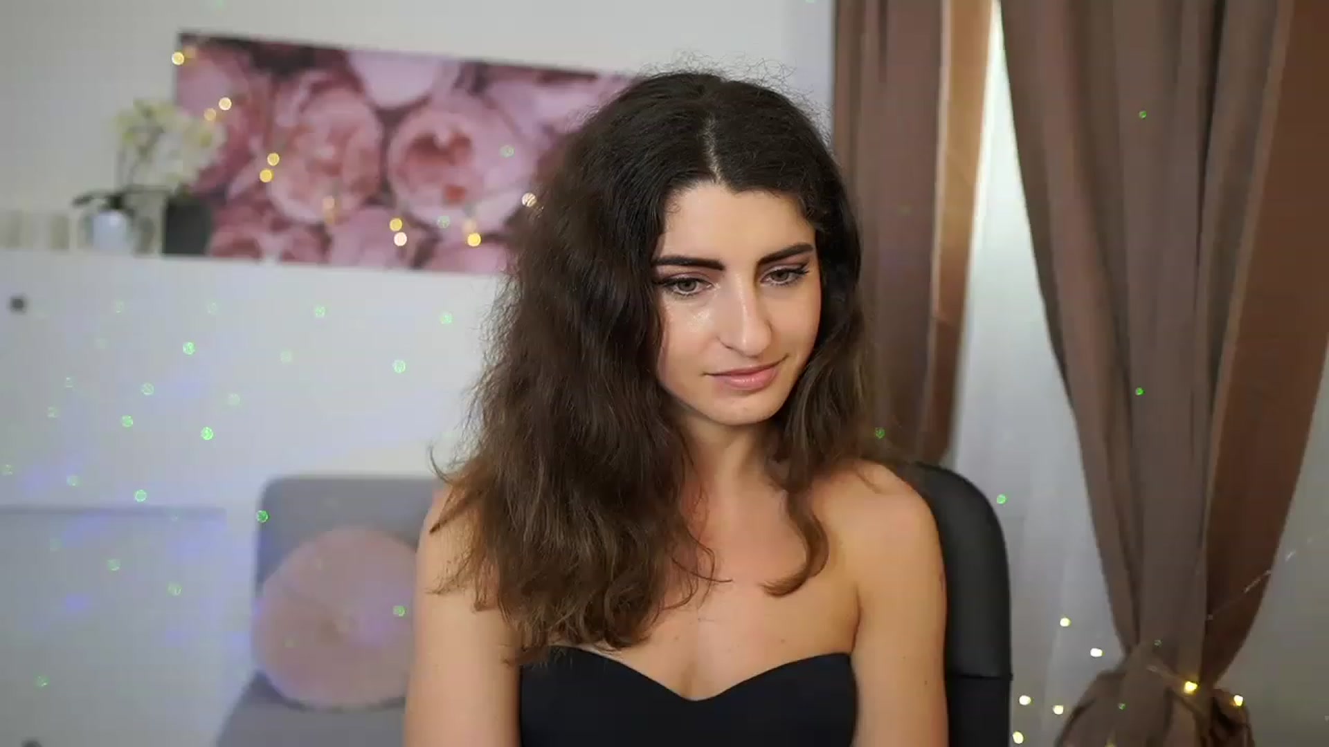 Gallery image thumbnail from EVA__LOVIA_'s myfreecams stream on, 05/15/2023, 10:37 image 4 of 20