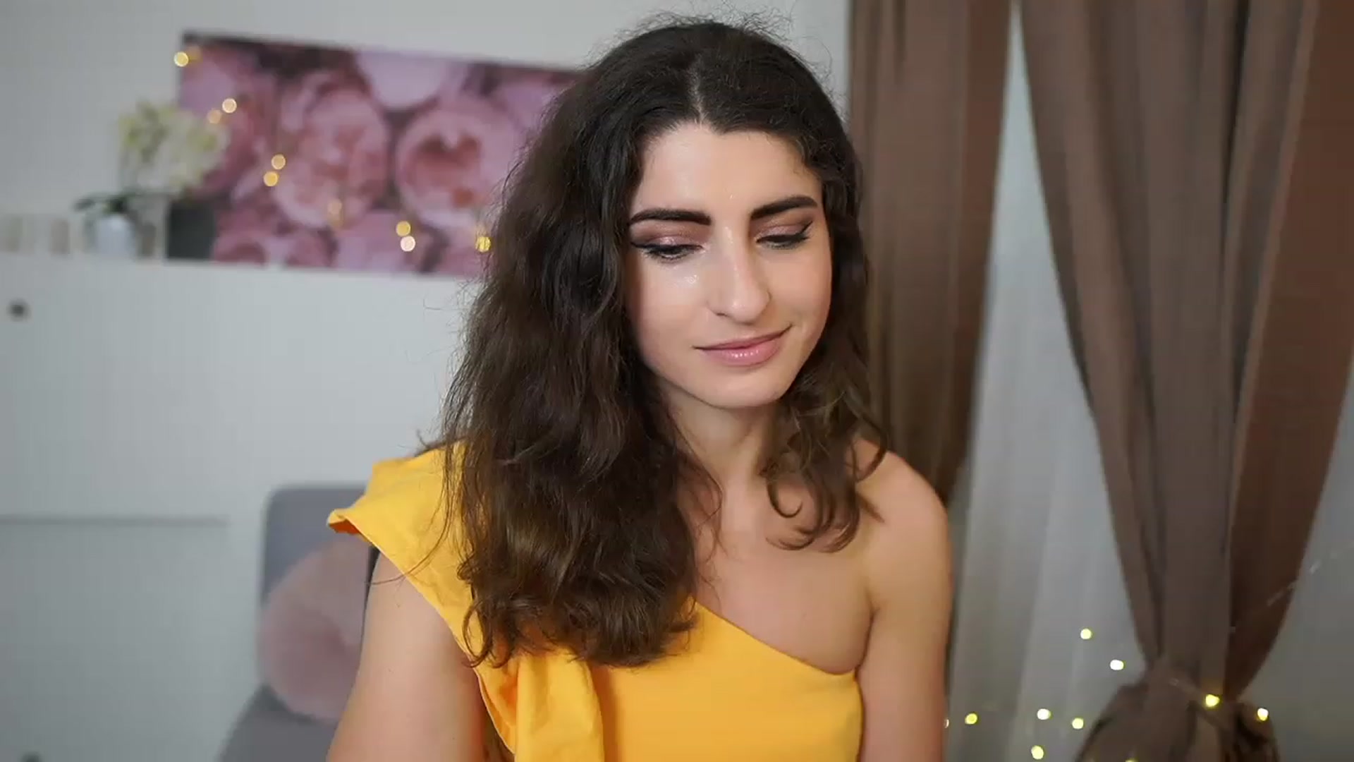 Gallery image thumbnail from EVA__LOVIA_'s myfreecams stream on, 05/15/2023, 12:19 image 19 of 20