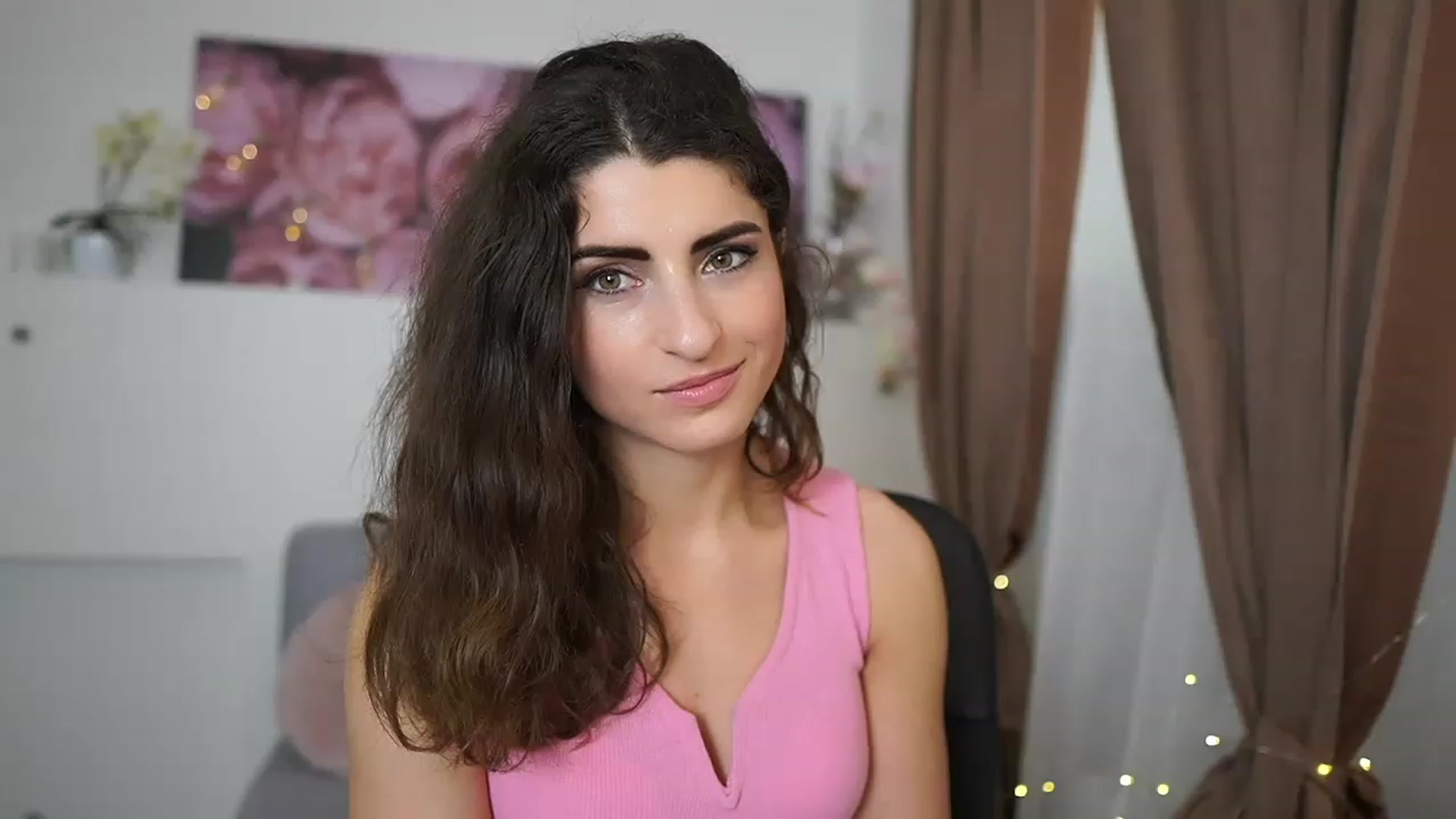 Gallery image thumbnail from EVA__LOVIA_'s myfreecams stream on, 05/19/2023, 13:00 image 19 of 20