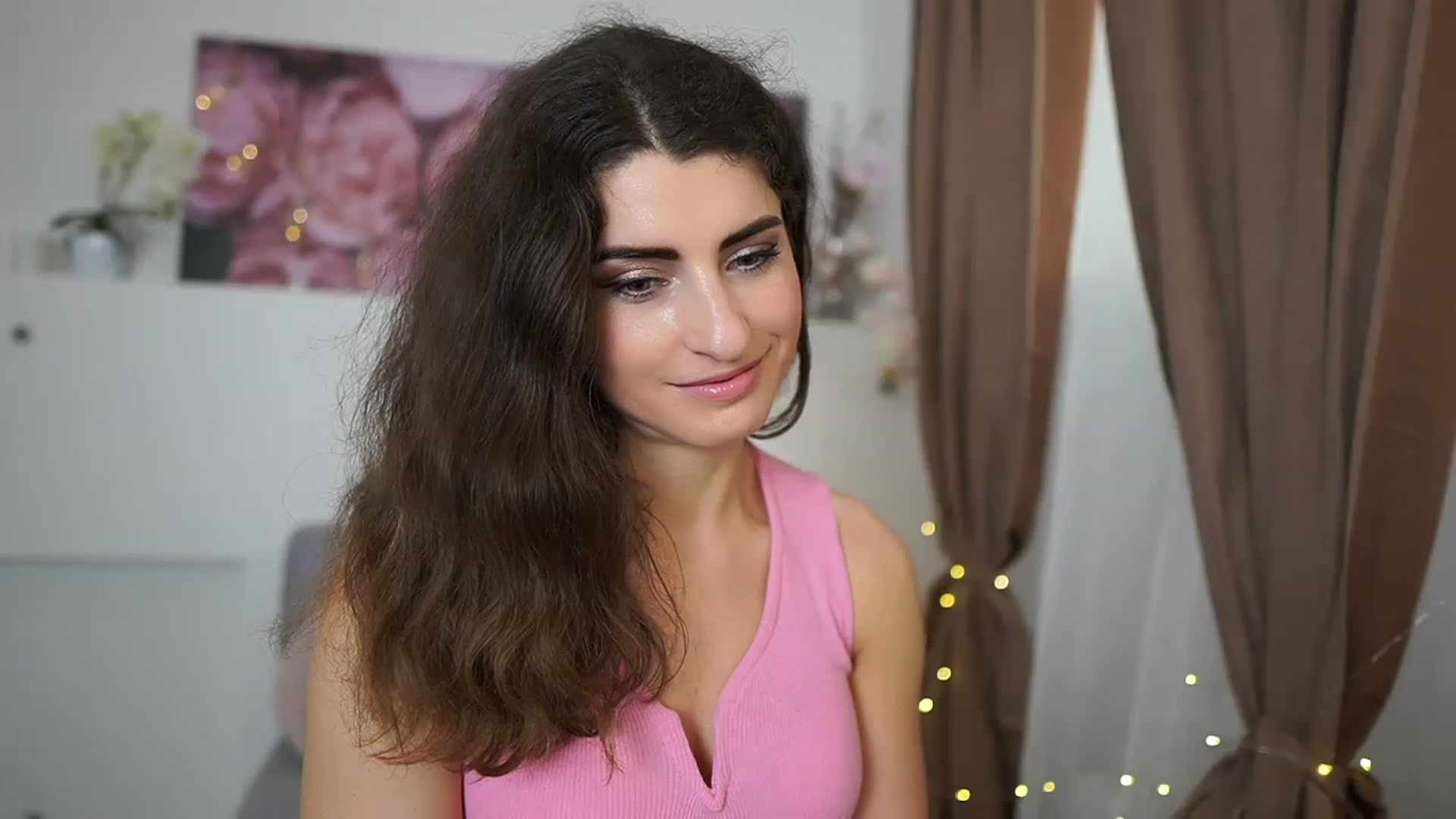 Gallery image thumbnail from EVA__LOVIA_'s myfreecams stream on, 05/19/2023, 13:00 image 12 of 20
