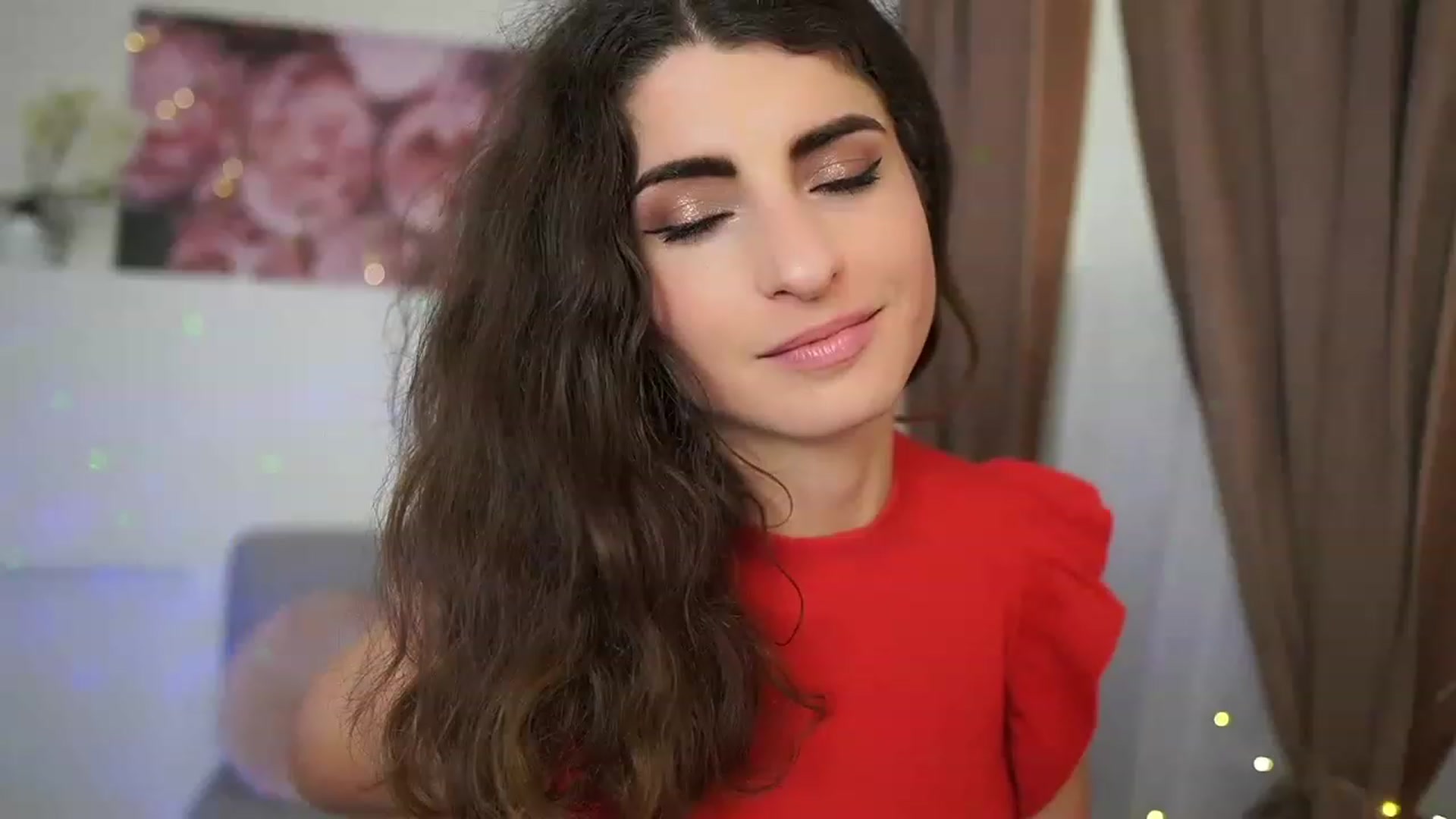 Gallery image thumbnail from EVA__LOVIA_'s myfreecams stream on, 05/20/2023, 13:11 image 2 of 20