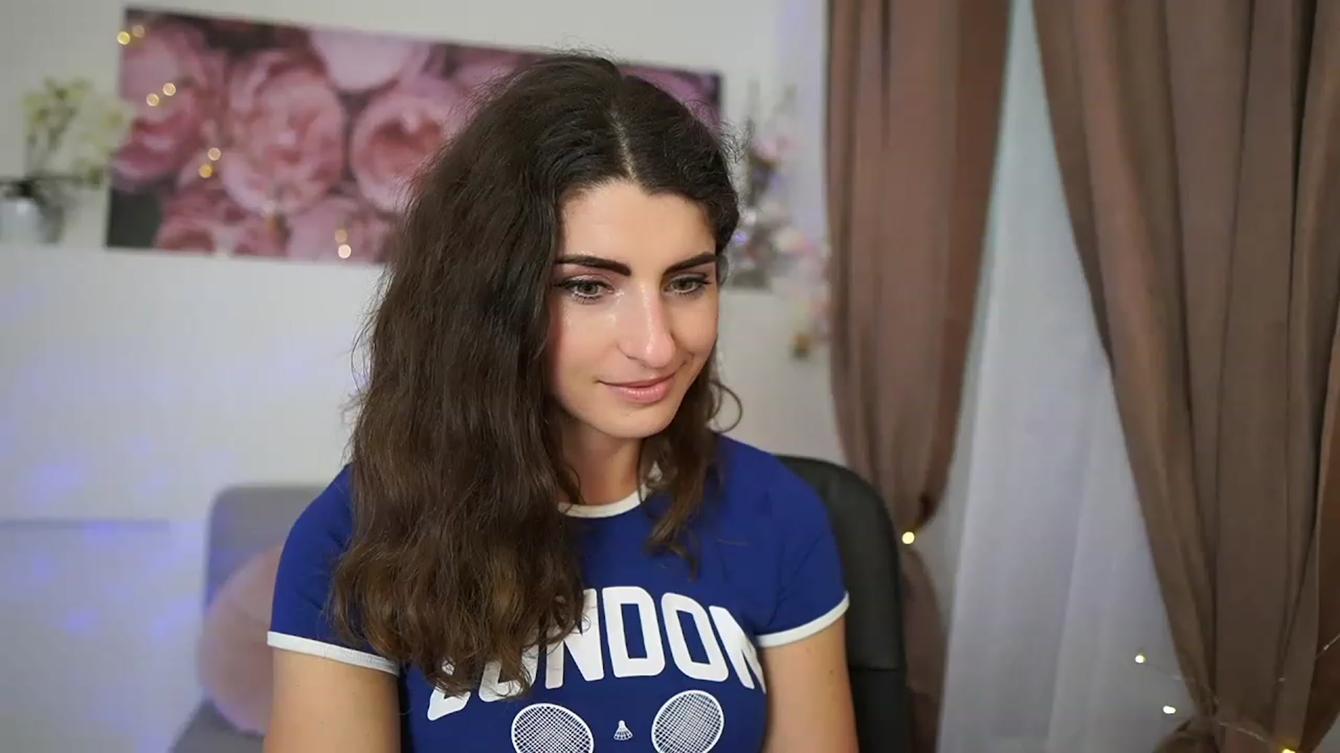 Gallery image thumbnail from EVA__LOVIA_'s myfreecams stream on, 05/20/2023, 16:12 image 2 of 20