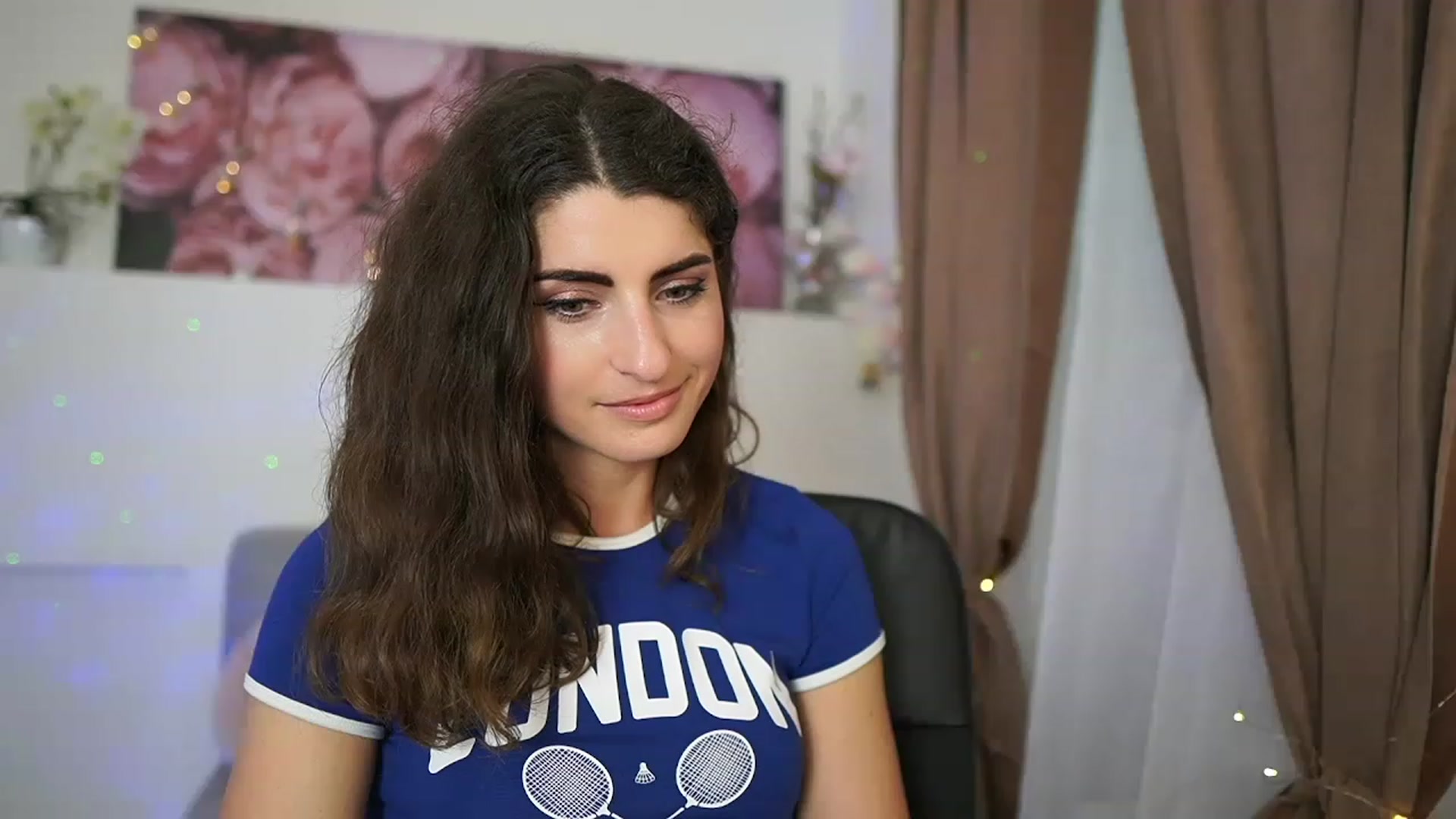 Gallery image thumbnail from EVA__LOVIA_'s myfreecams stream on, 05/20/2023, 16:12 image 3 of 20