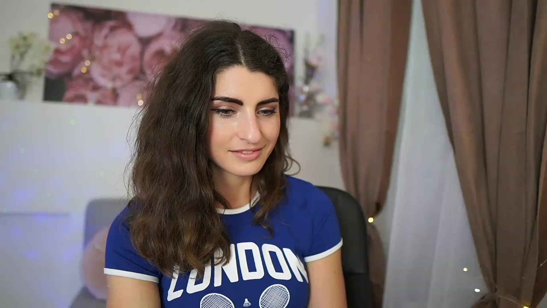 Gallery image thumbnail from EVA__LOVIA_'s myfreecams stream on, 05/20/2023, 16:12 image 7 of 20