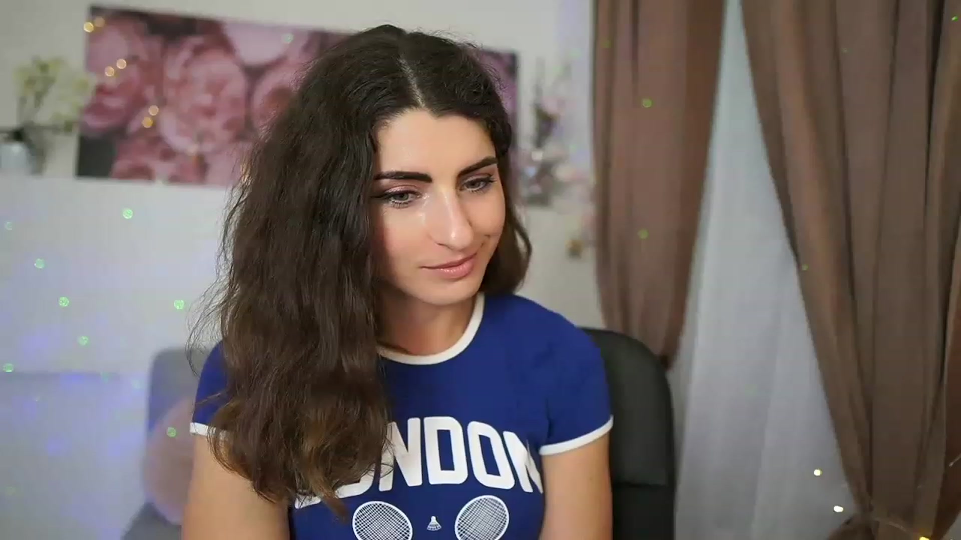 Gallery image thumbnail from EVA__LOVIA_'s myfreecams stream on, 05/20/2023, 16:12 image 18 of 20